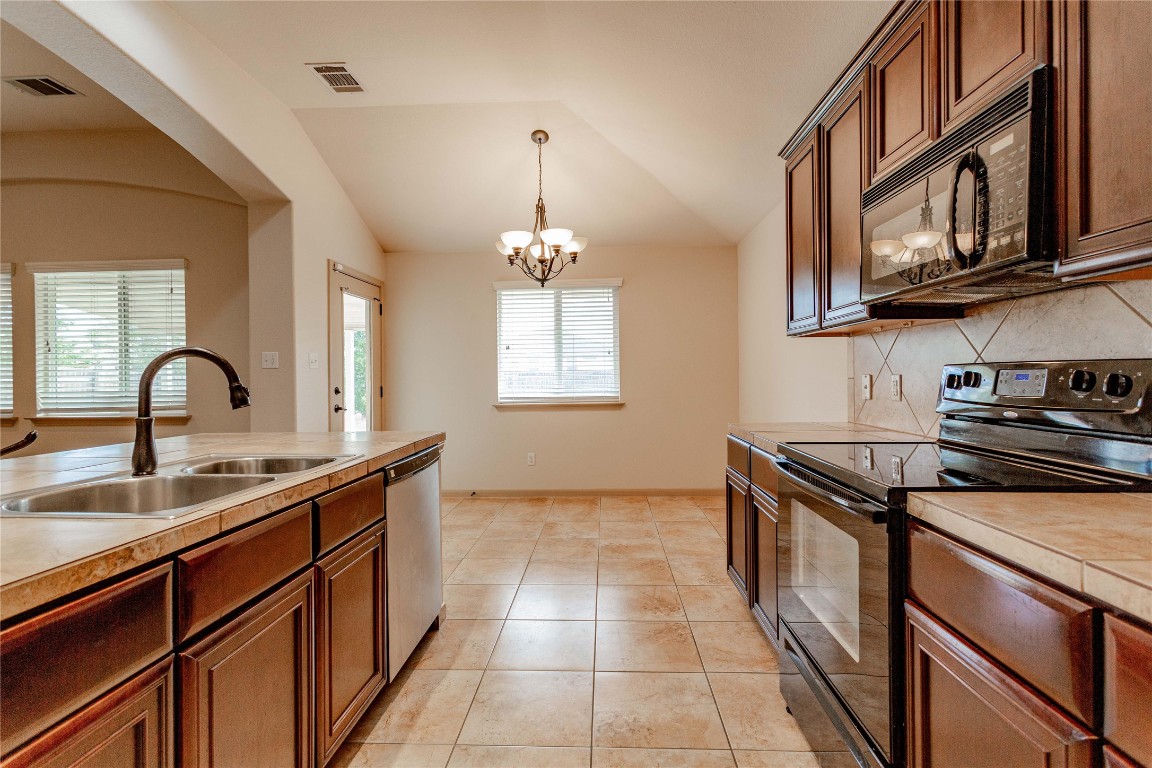 120 Legends Of Hutto Trail , Hutto, TX, 78634 | 8106454 | Realty Texas LLC