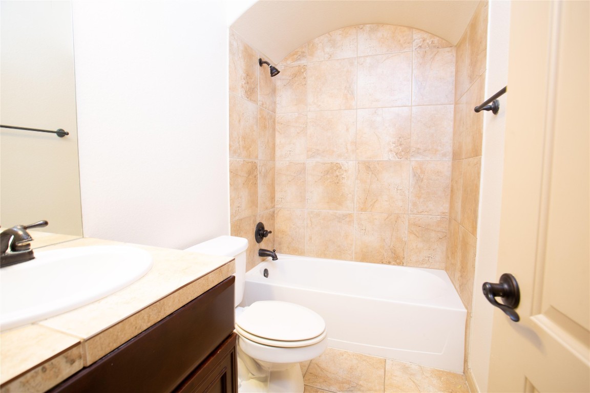 120 Legends Of Hutto Trail , Hutto, TX, 78634 | 8106454 | Realty Texas LLC