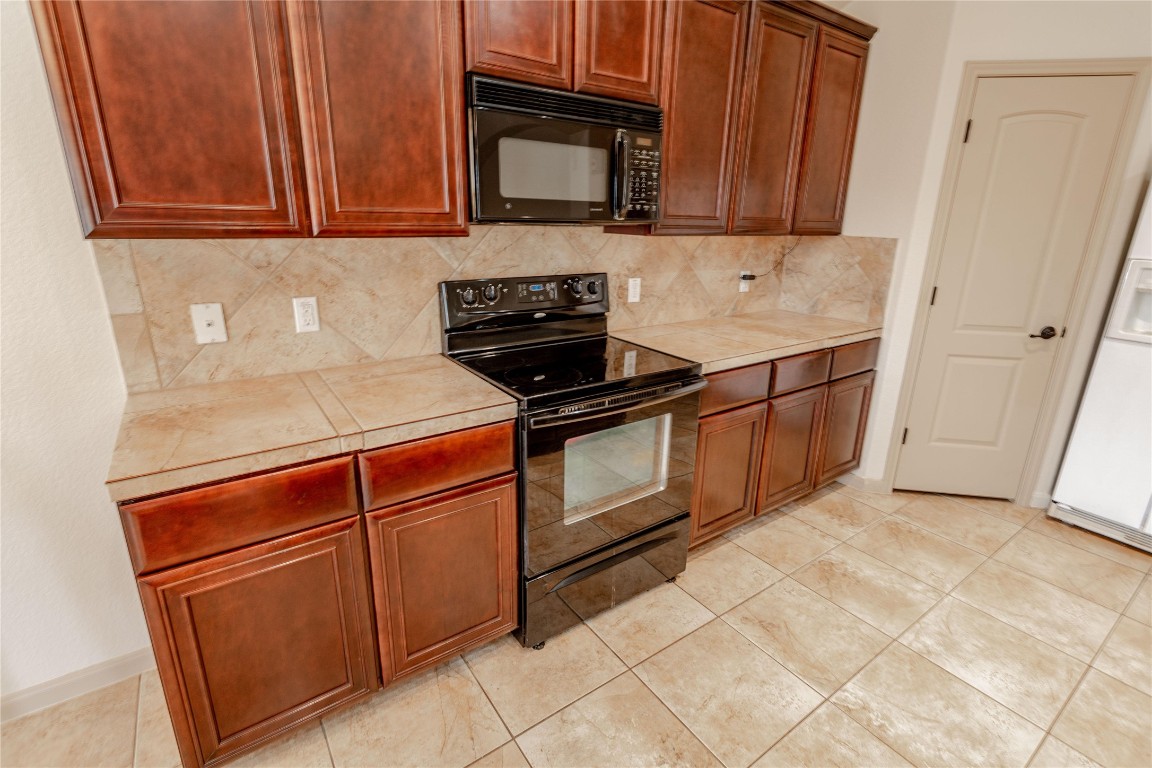 120 Legends Of Hutto Trail , Hutto, TX, 78634 | 8106454 | Realty Texas LLC