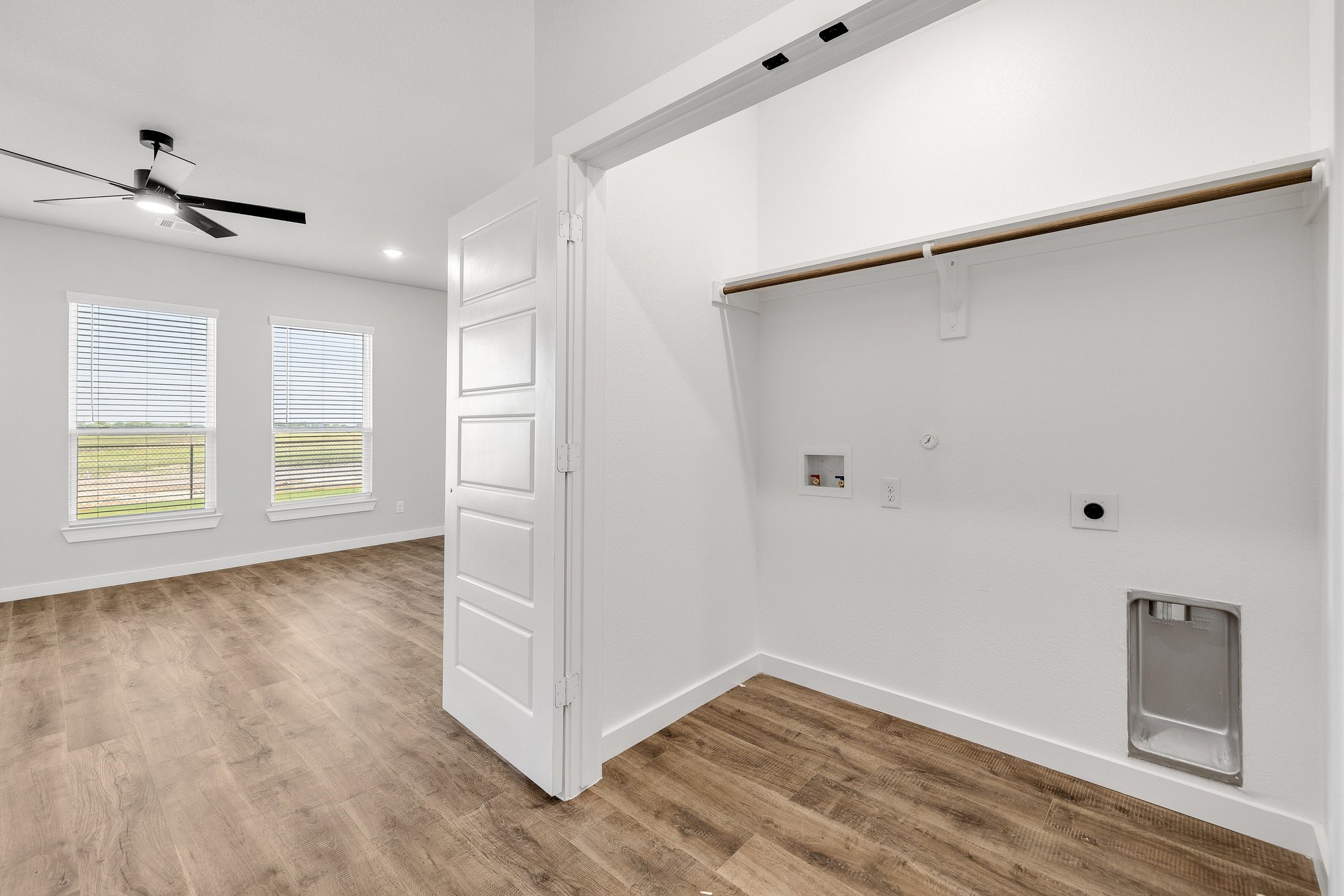 7050-7052 Guilford Court , Midlothian, TX, 76065 | 20876144 | Realty Texas LLC