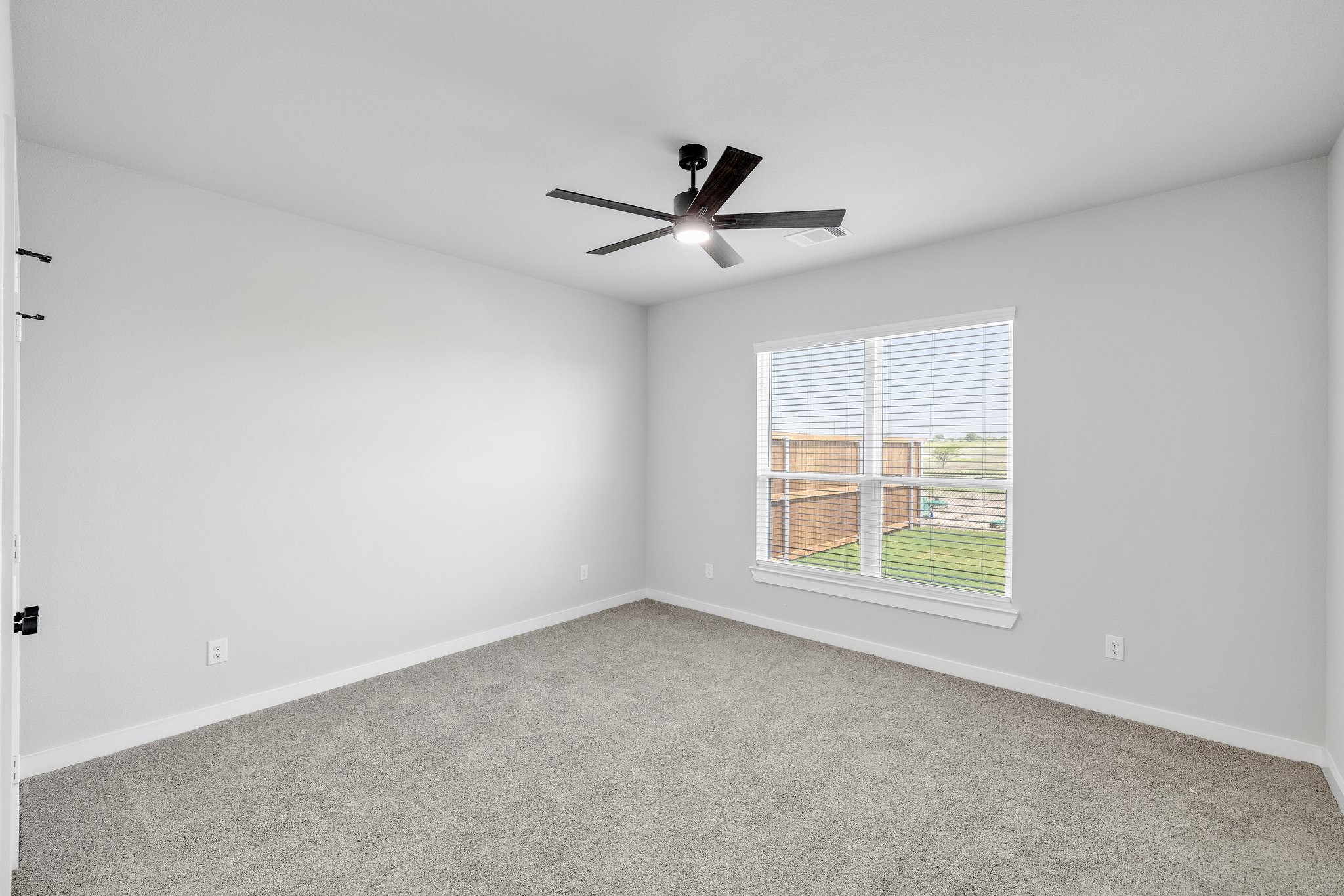 7050-7052 Guilford Court , Midlothian, TX, 76065 | 20876144 | Realty Texas LLC