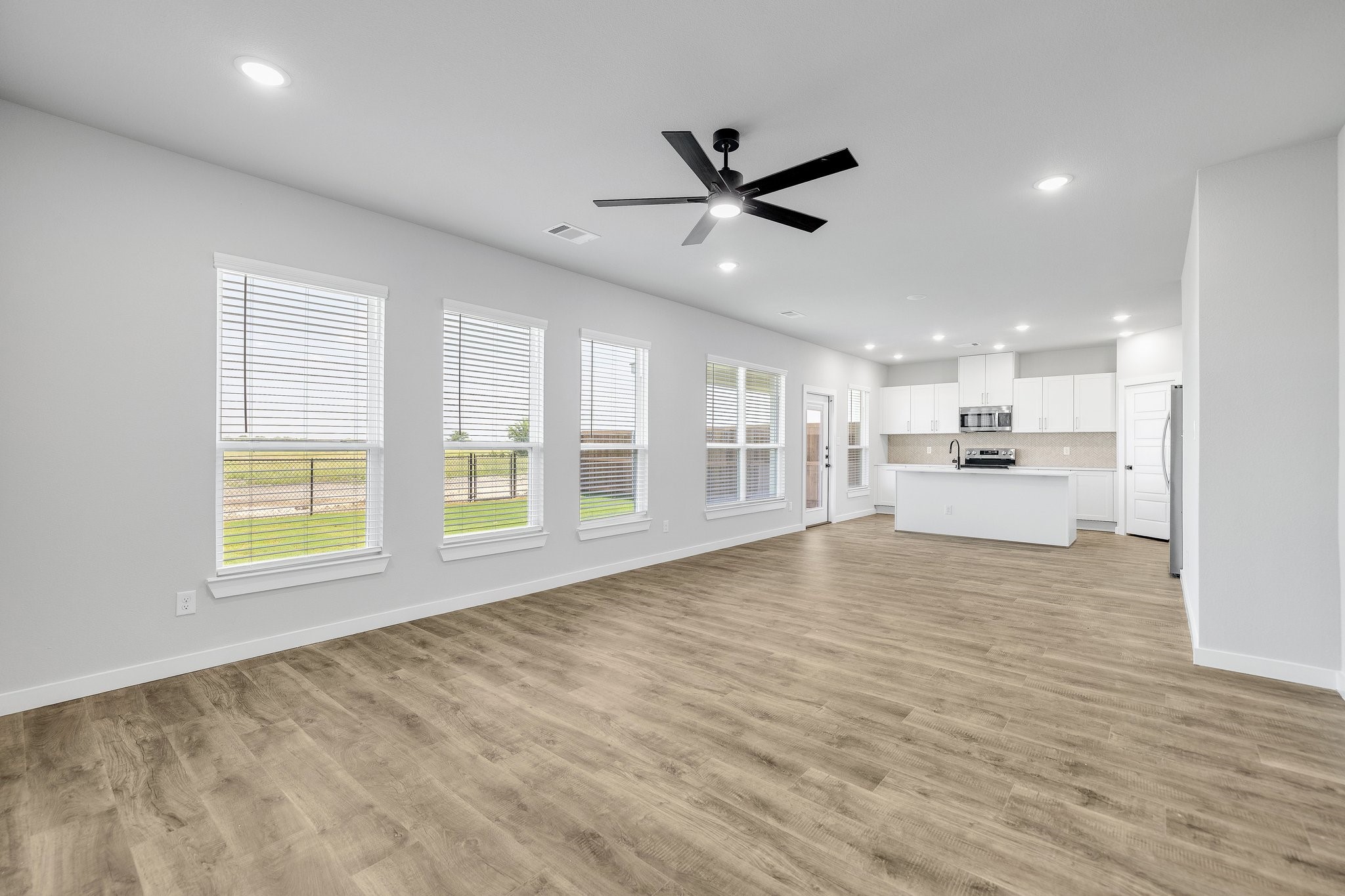 7050-7052 Guilford Court , Midlothian, TX, 76065 | 20876144 | Realty Texas LLC