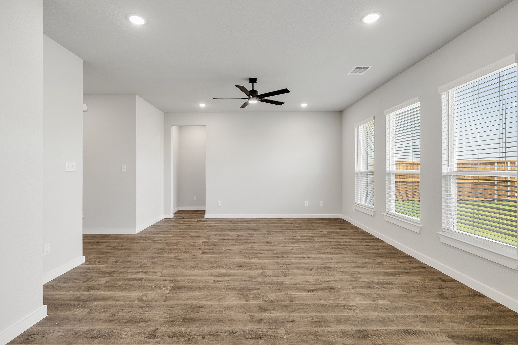7050-7052 Guilford Court , Midlothian, TX, 76065 | 20876144 | Realty Texas LLC