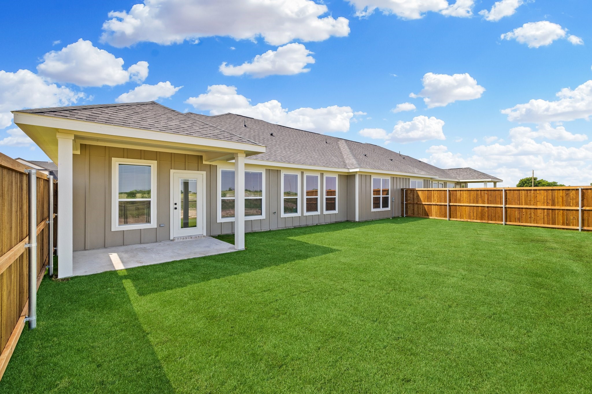 7050-7052 Guilford Court , Midlothian, TX, 76065 | 20876144 | Realty Texas LLC