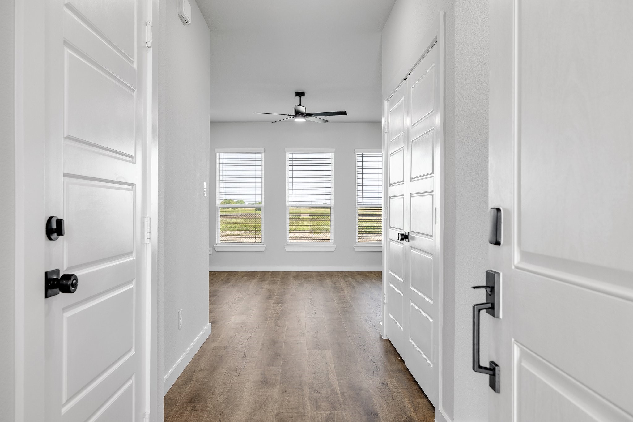 7050-7052 Guilford Court , Midlothian, TX, 76065 | 20876144 | Realty Texas LLC