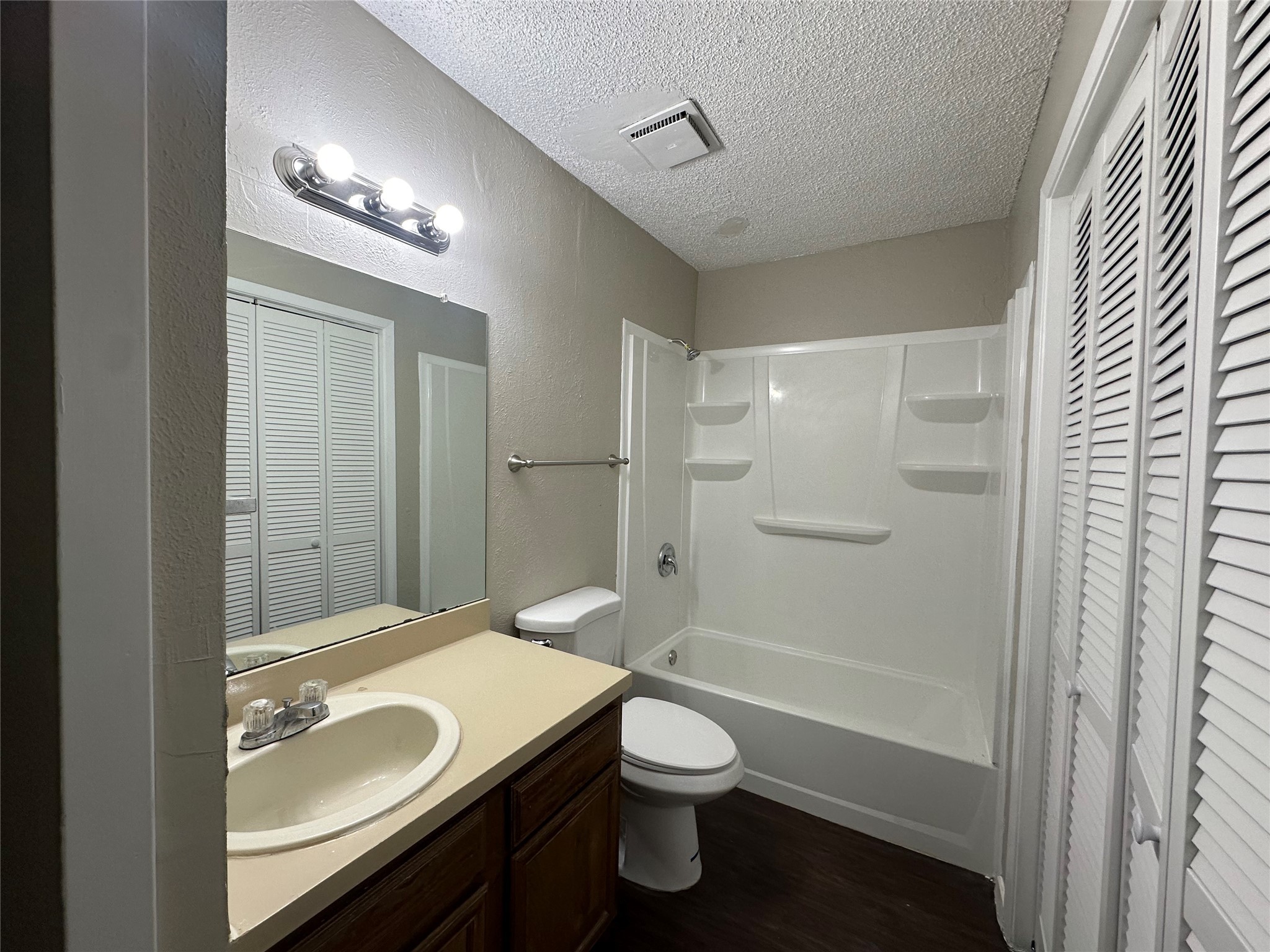 9696 Walnut Street 1107 , Dallas, TX, 75243 | 20876338 | Realty Texas LLC