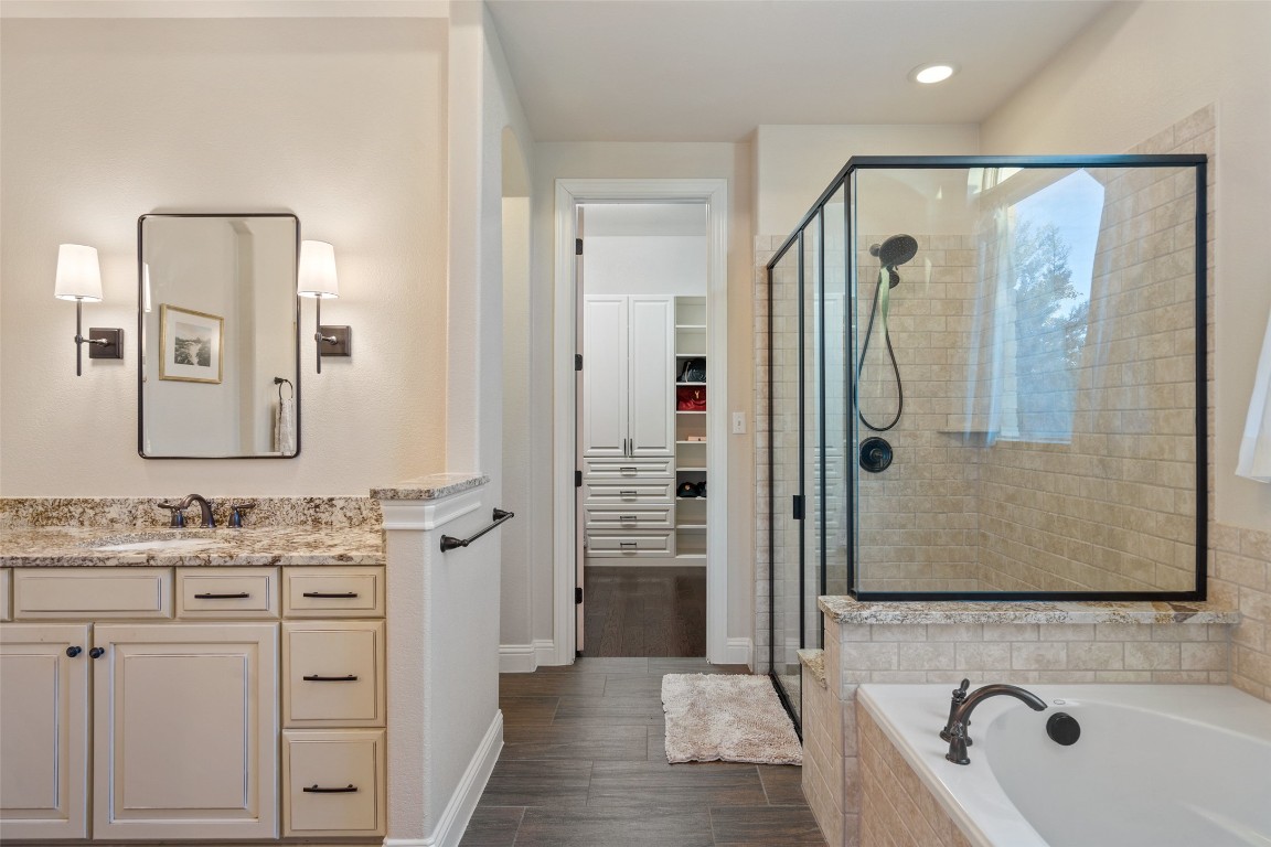 9525 Stratus Drive , Dripping Springs, TX, 78620 | 8949795 | Realty Texas LLC