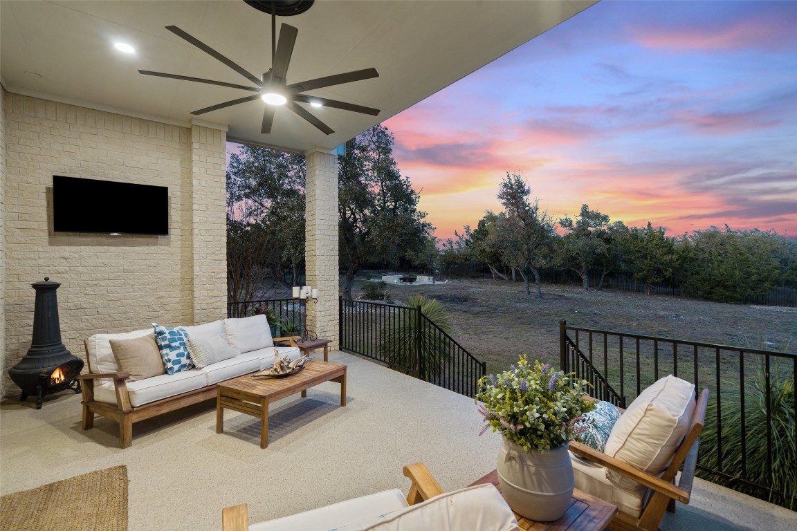9525 Stratus Drive , Dripping Springs, TX, 78620 | 8949795 | Realty Texas LLC