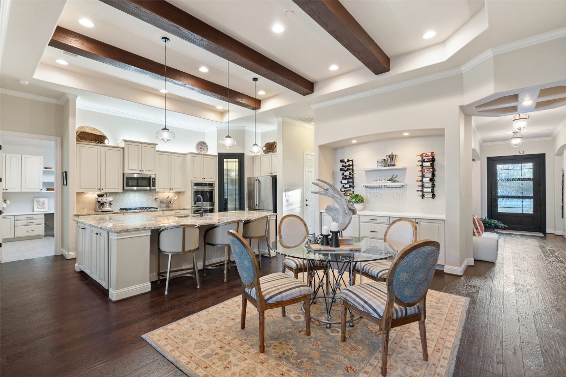 9525 Stratus Drive , Dripping Springs, TX, 78620 | 8949795 | Realty Texas LLC