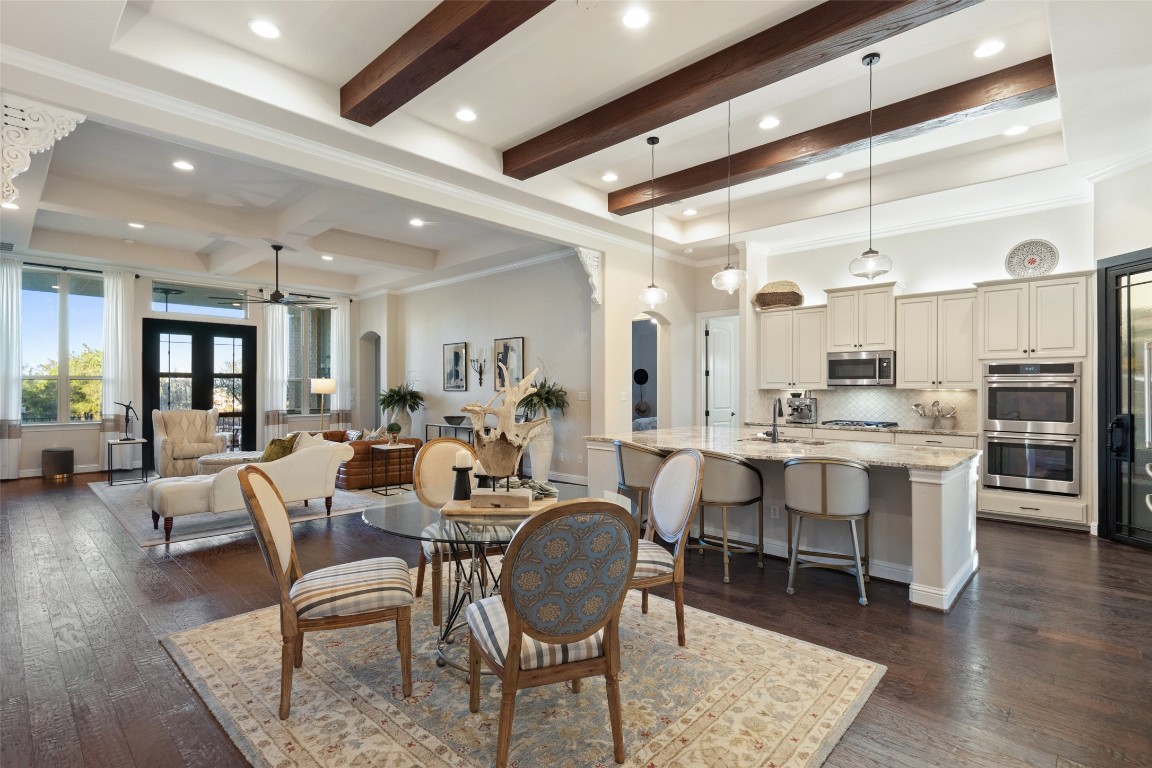 9525 Stratus Drive , Dripping Springs, TX, 78620 | 8949795 | Realty Texas LLC