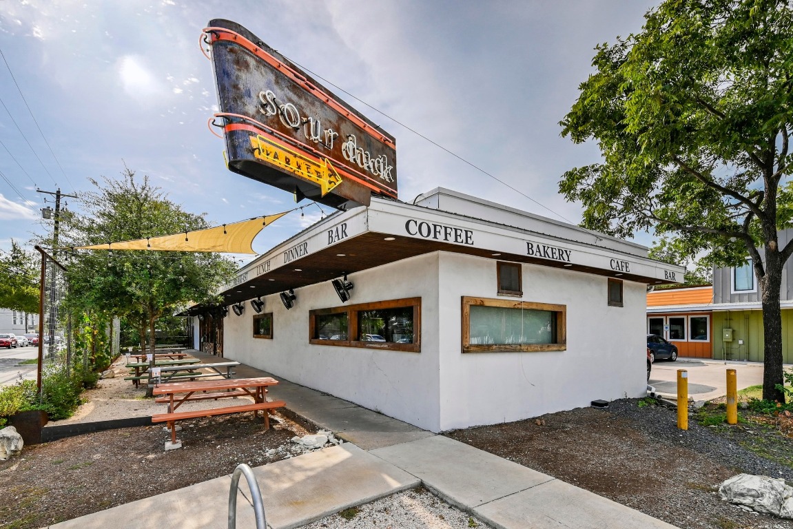 2504 Givens Avenue , Austin, TX, 78722 | 6295971 | Realty Texas LLC