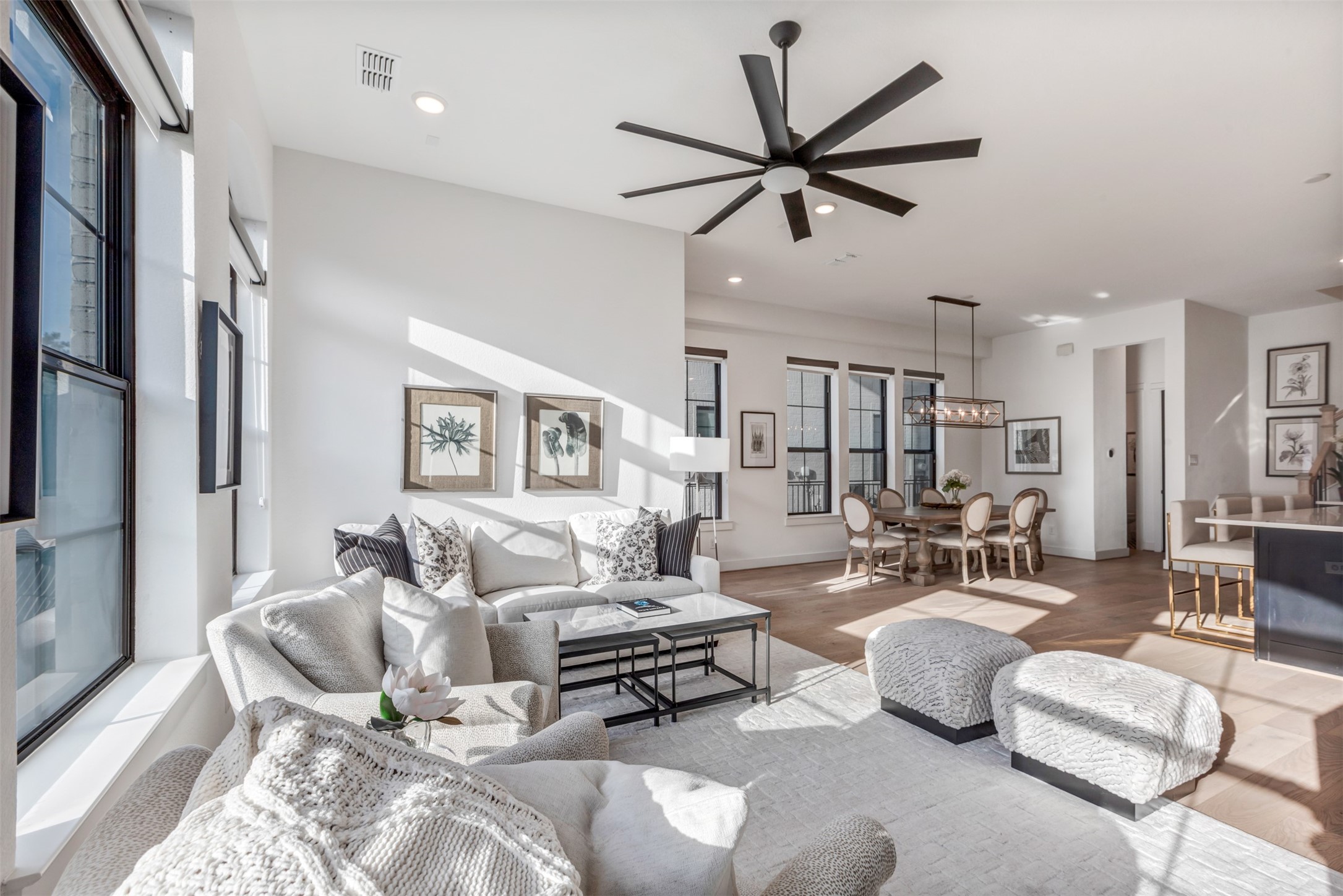 27 Amerson Bay Way , The Woodlands, TX, 77380 | 64774796 | Realty Texas LLC