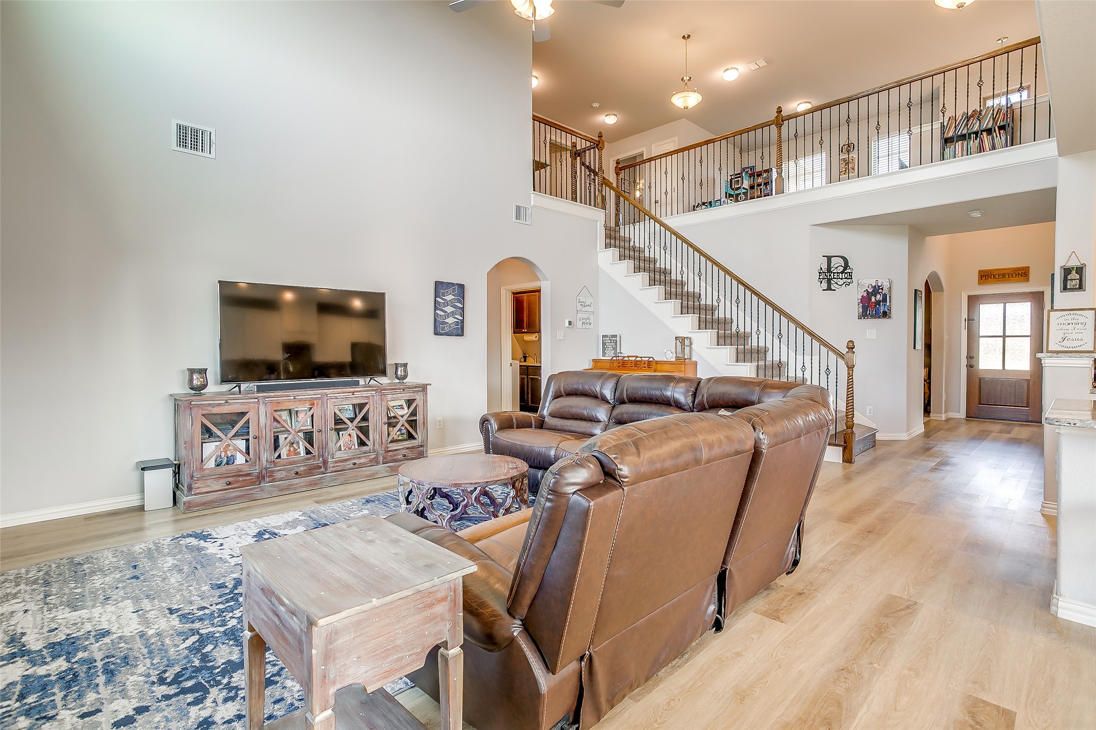 3129 Bent Trail Court , Burleson, TX, 76028 | 20876656 | Realty Texas LLC