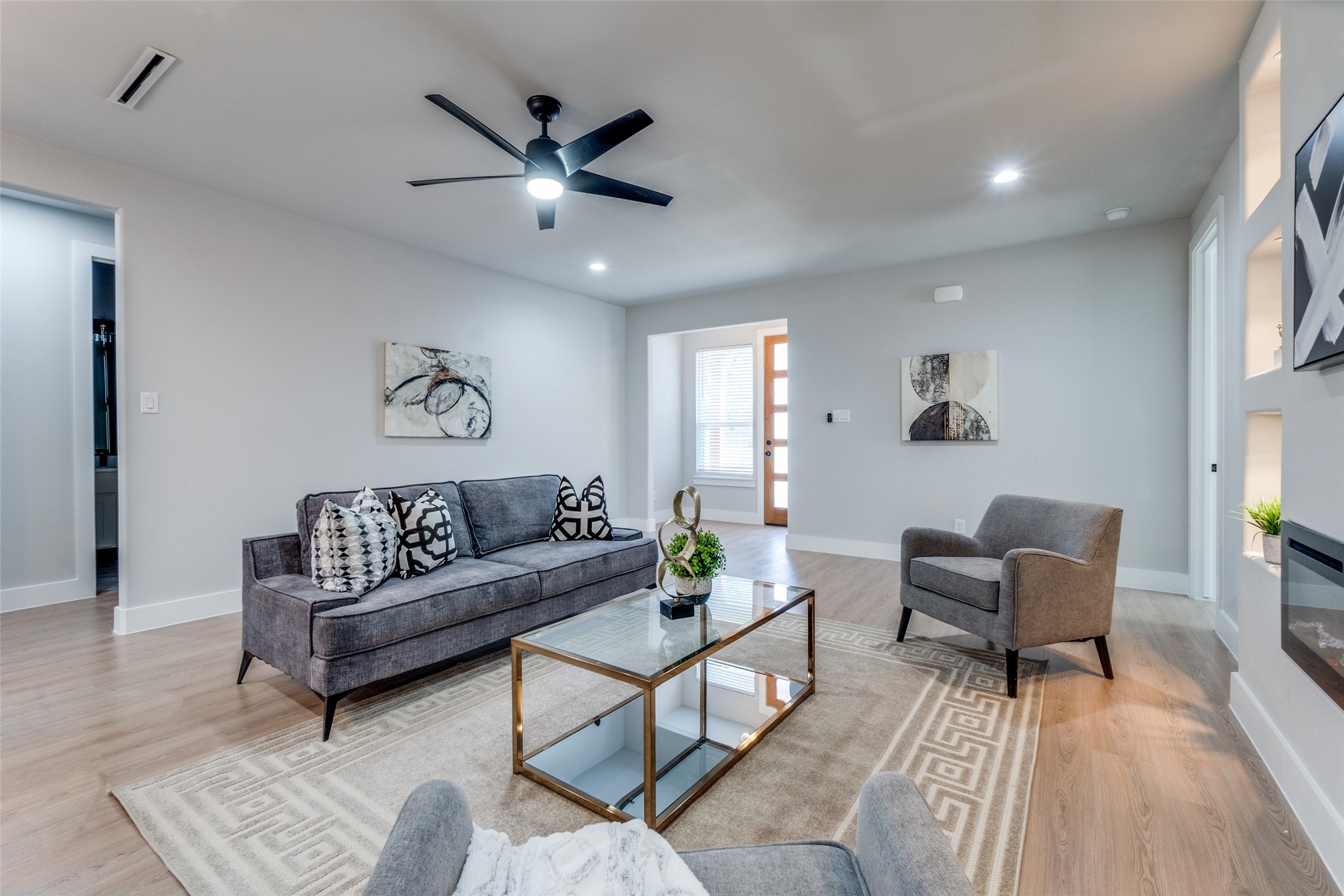 2419 Lawrence Street , Dallas, TX, 75215 | 20876610 | Realty Texas LLC