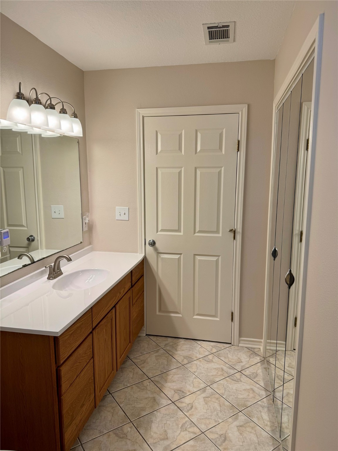 702 Hollyhock Street , Richwood, TX, 77531 | 31245228 | Realty Texas LLC
