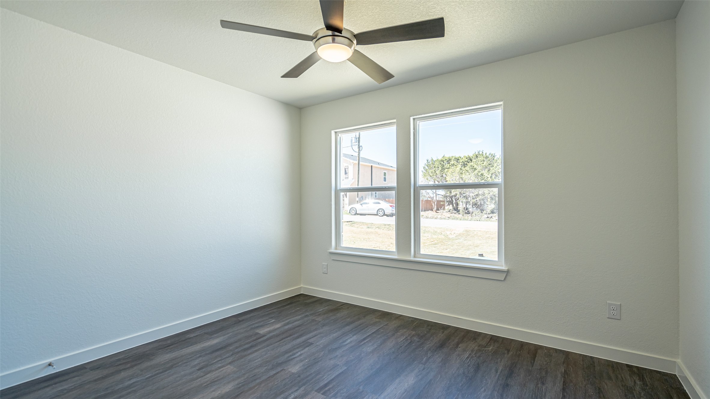911 Devils River Drive , Granbury, TX, 76048 | 20877400 | Realty Texas LLC
