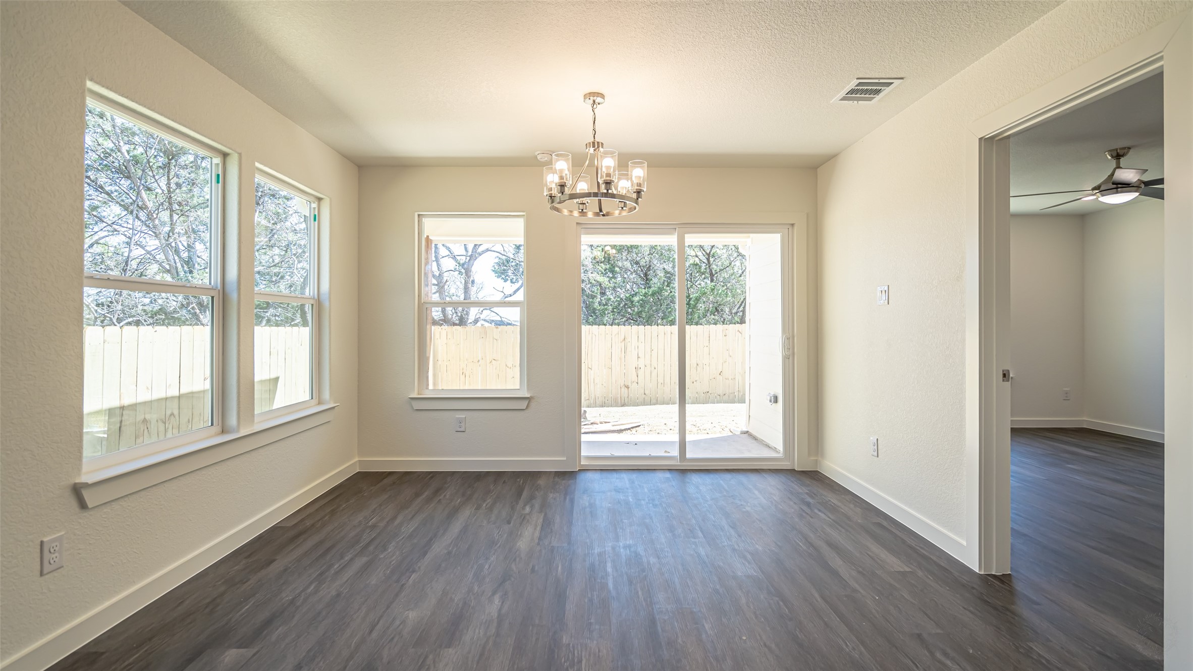 911 Devils River Drive , Granbury, TX, 76048 | 20877400 | Realty Texas LLC