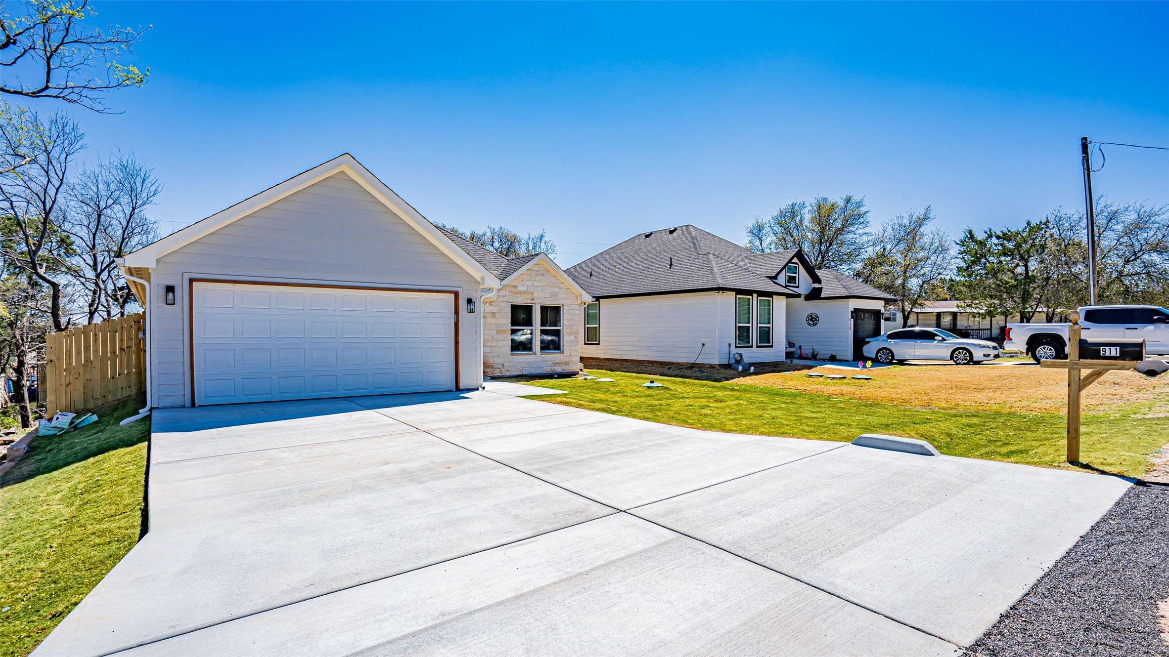911 Devils River Drive , Granbury, TX, 76048 | 20877400 | Realty Texas LLC