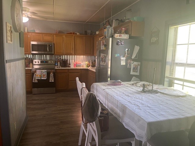 1213 County Road 406 , El Campo, TX, 77437 | 93414596 | Realty Texas LLC