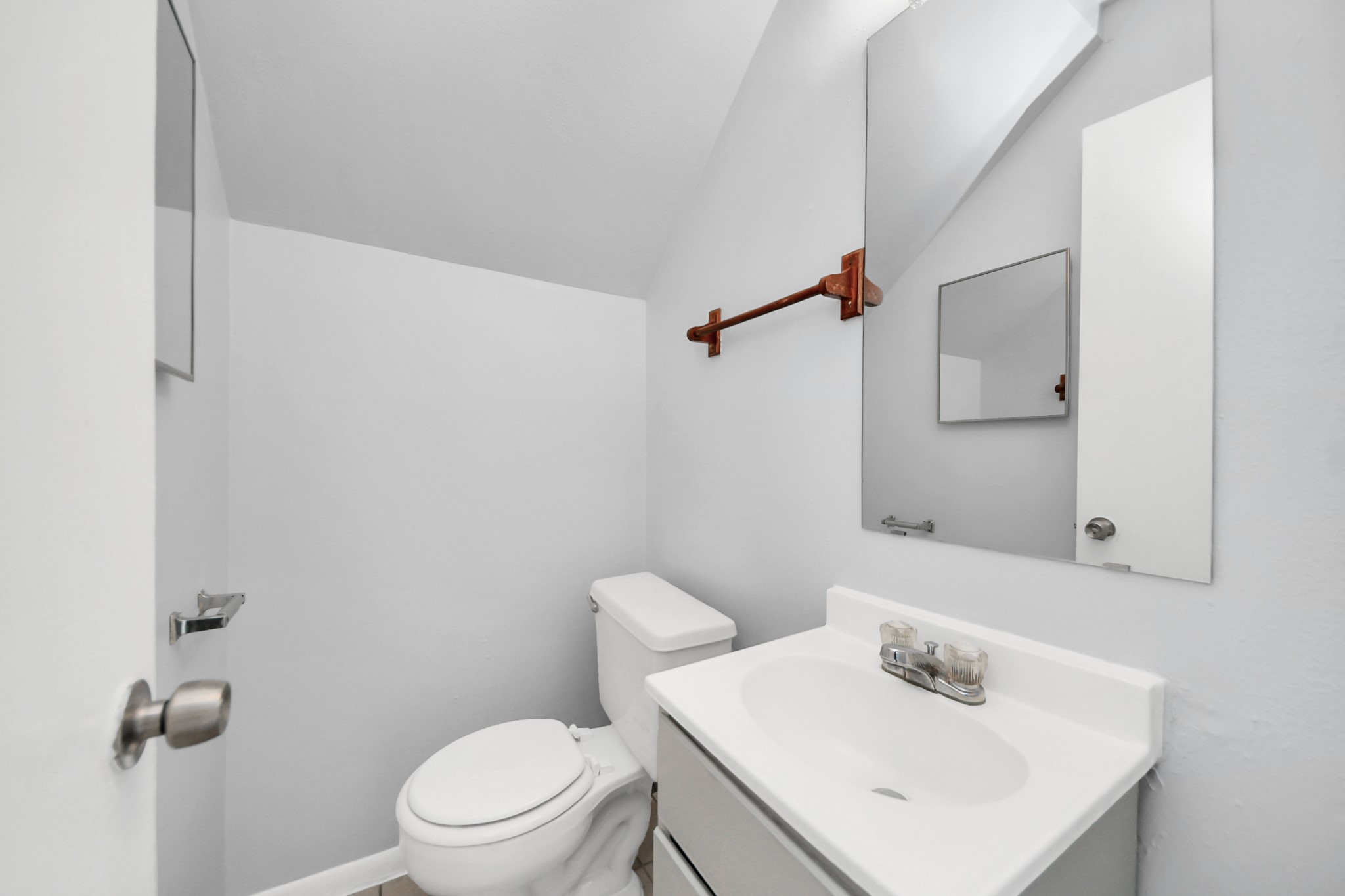 7123 S Gessner Road B , Houston, TX, 77036 | 77138410 | Realty Texas LLC