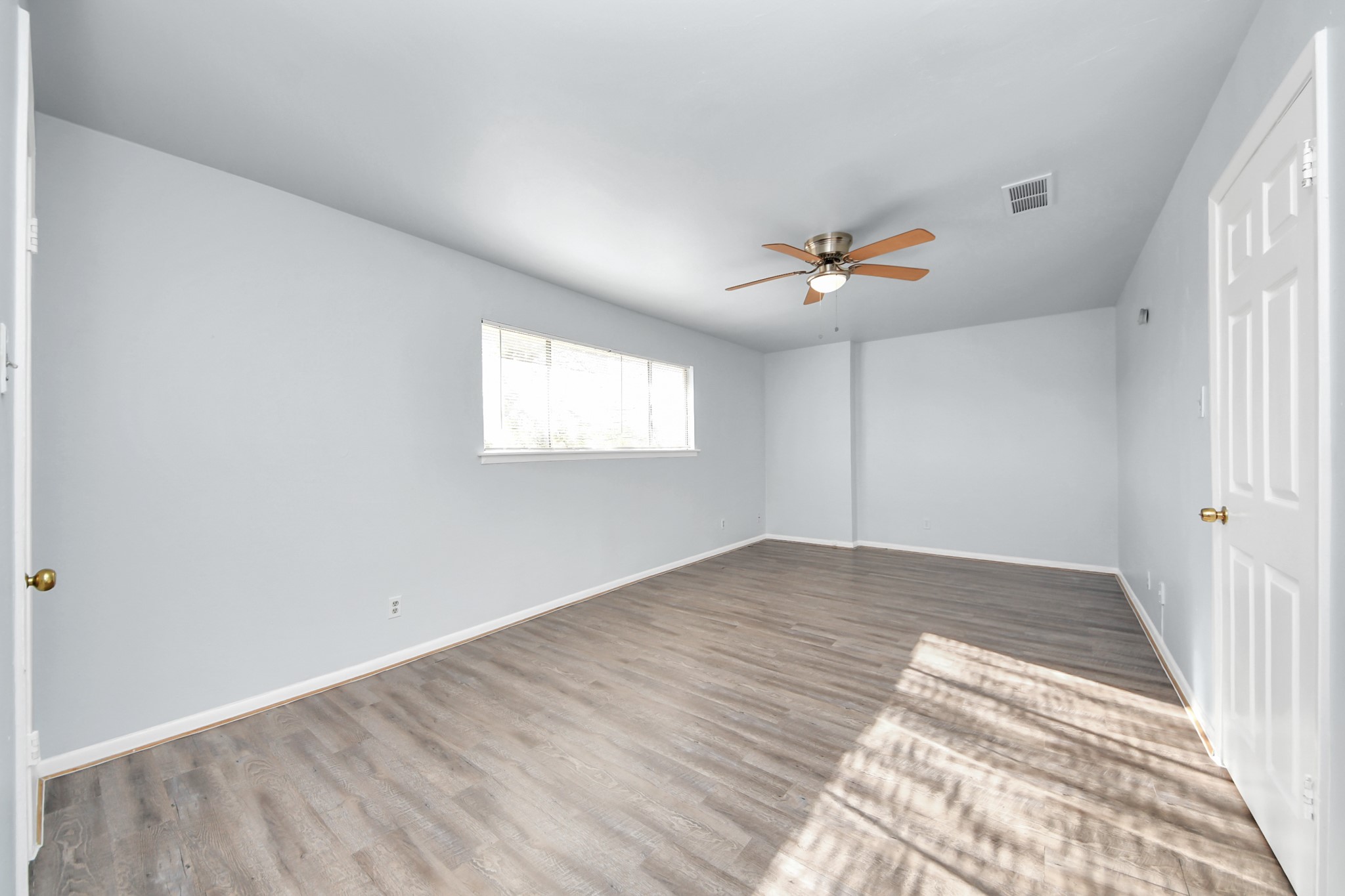 7123 S Gessner Road B , Houston, TX, 77036 | 77138410 | Realty Texas LLC