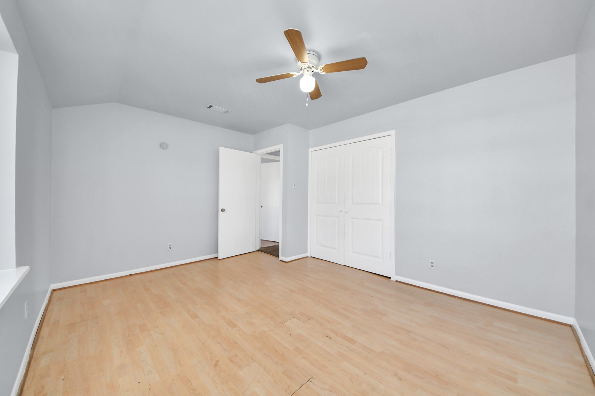7123 S Gessner Road B , Houston, TX, 77036 | 77138410 | Realty Texas LLC