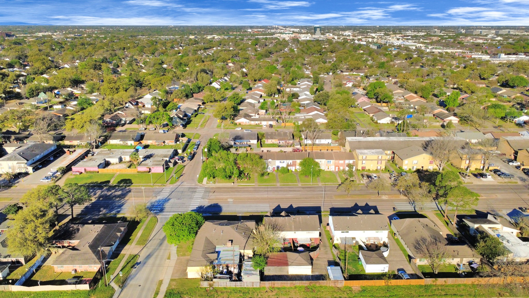 7123 S Gessner Road B , Houston, TX, 77036 | 77138410 | Realty Texas LLC