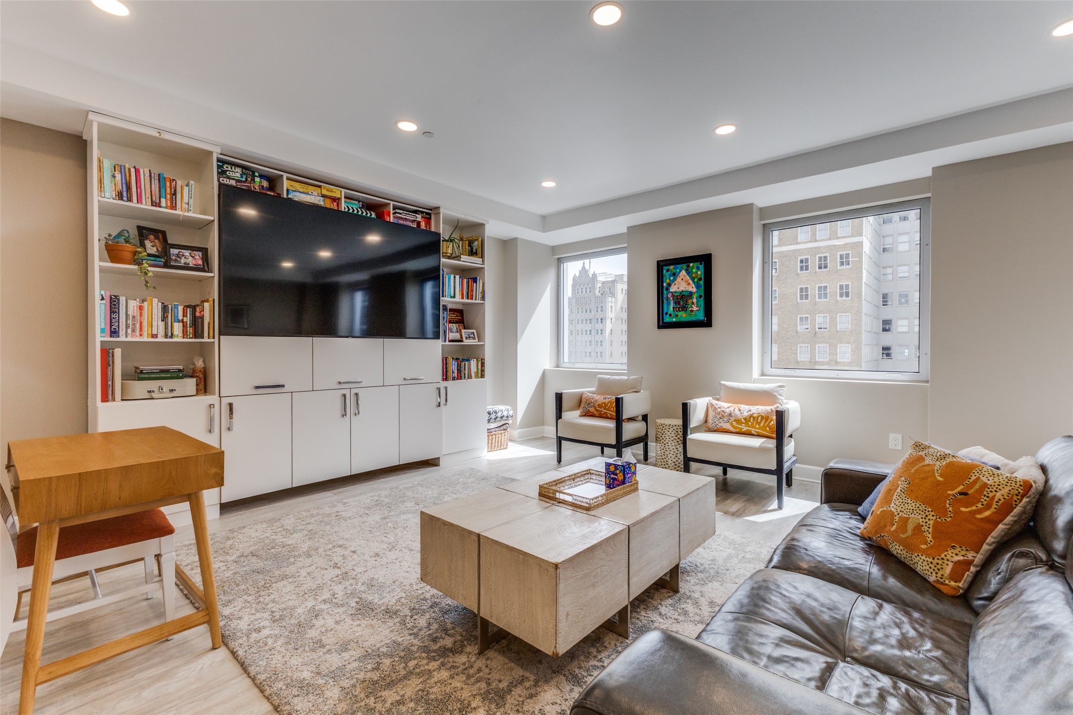 1505 Elm Street 1101 , Dallas, TX, 75201 | 20866695 | Realty Texas LLC