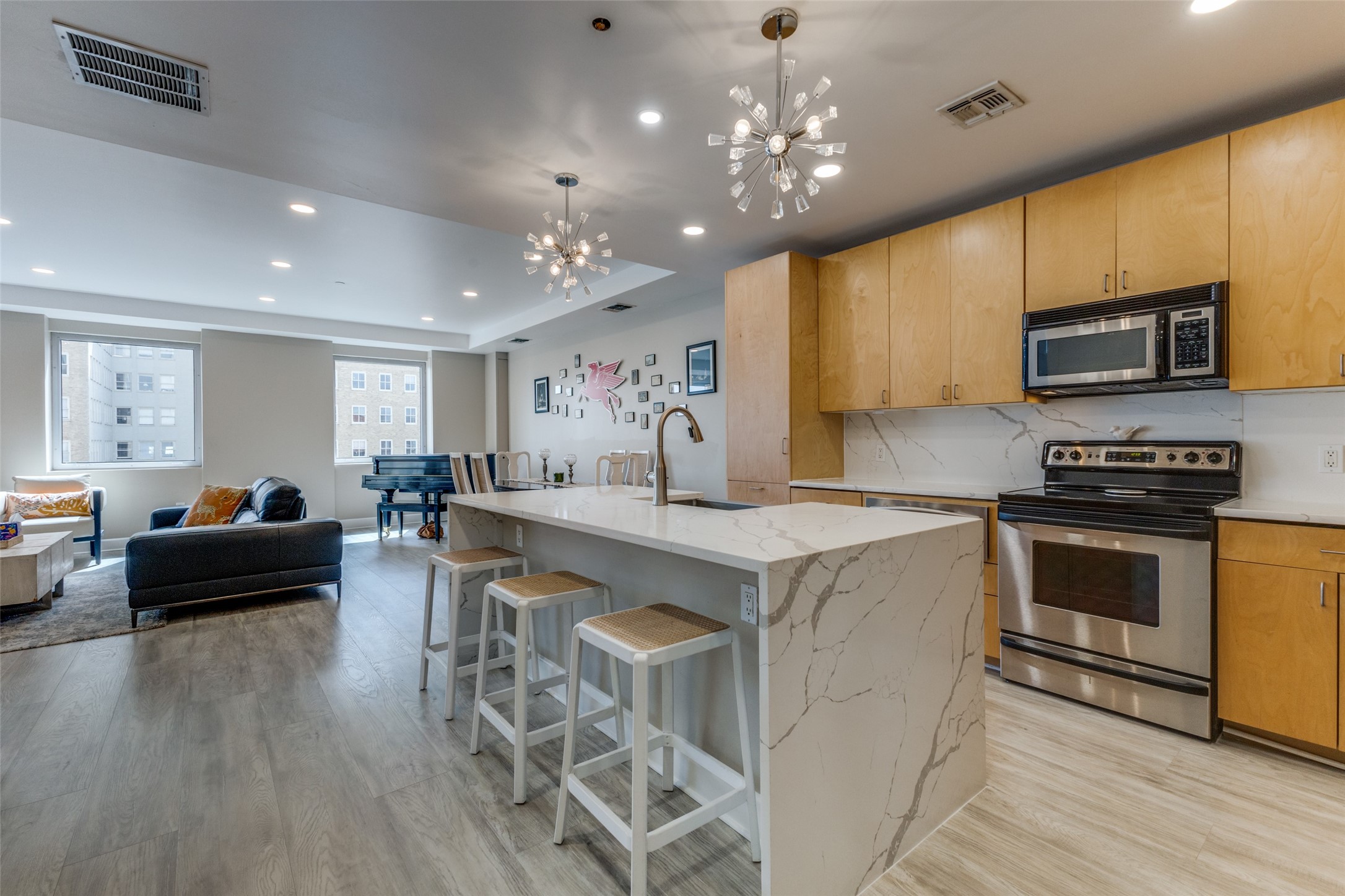 1505 Elm Street 1101 , Dallas, TX, 75201 | 20866695 | Realty Texas LLC