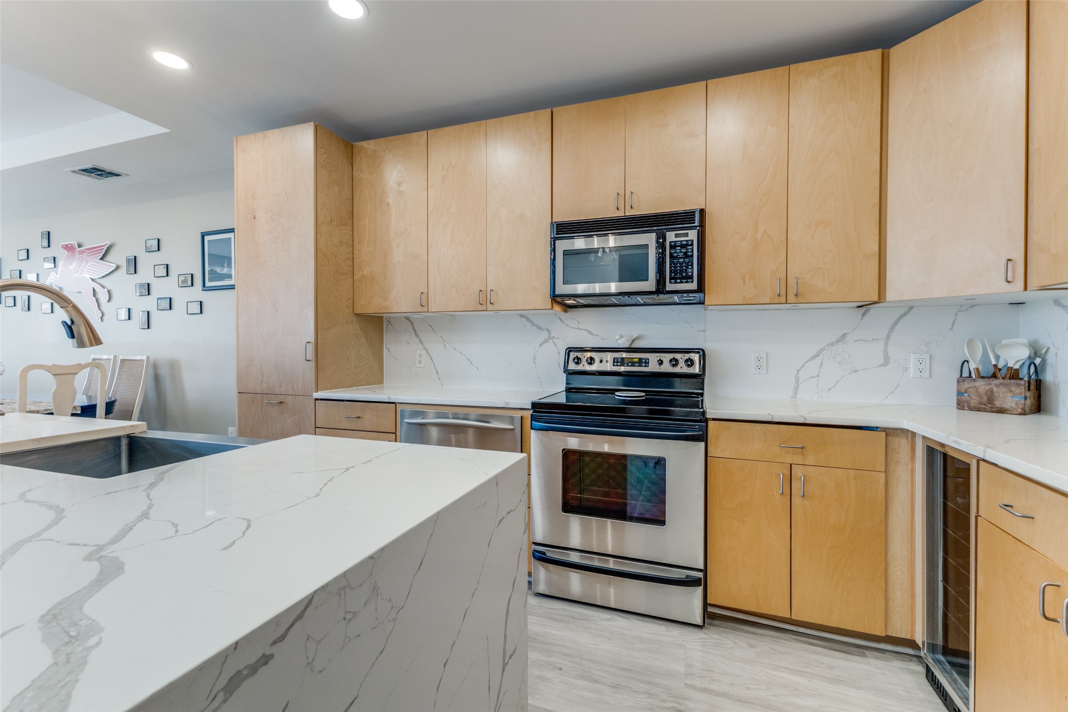 1505 Elm Street 1101 , Dallas, TX, 75201 | 20866695 | Realty Texas LLC