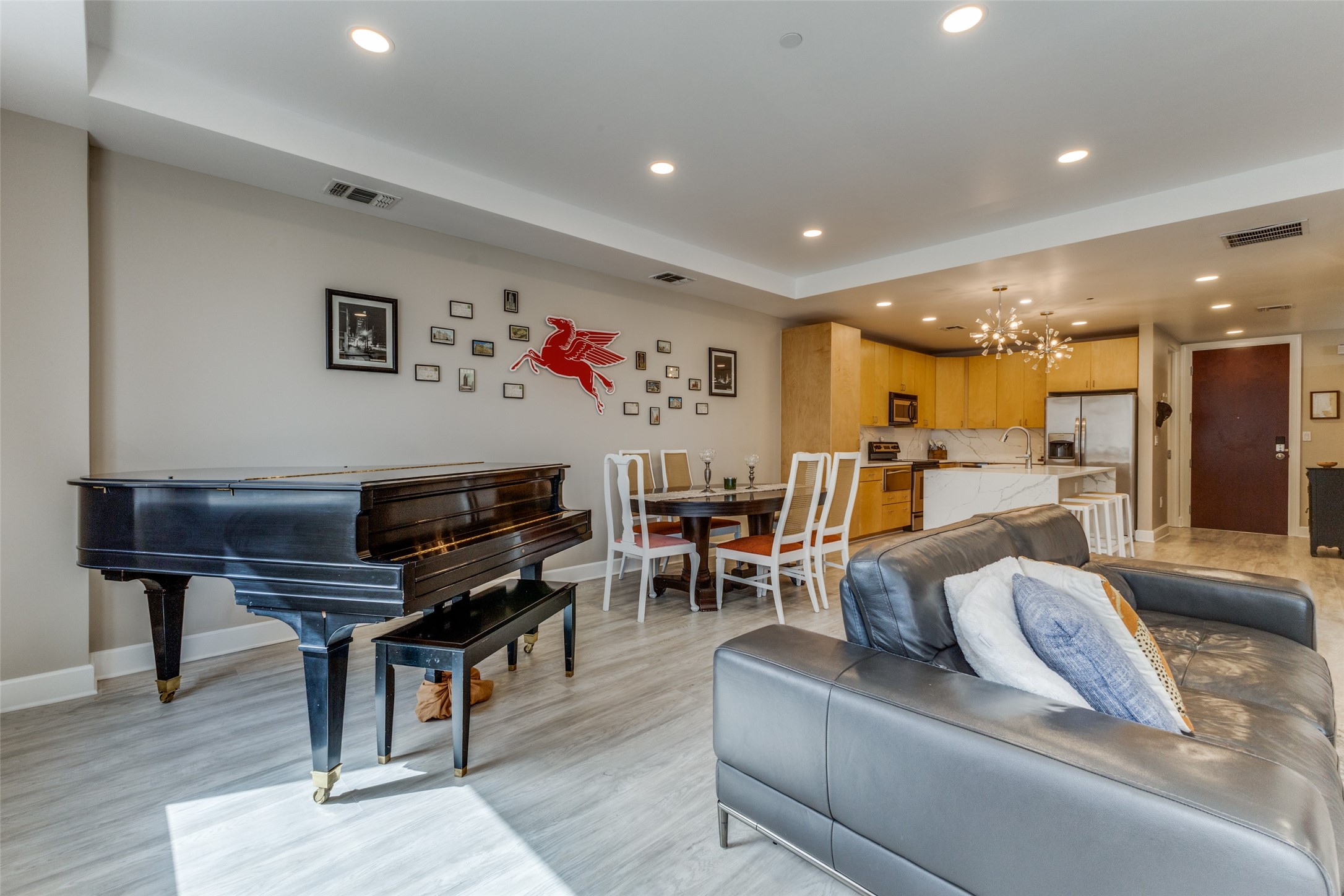 1505 Elm Street 1101 , Dallas, TX, 75201 | 20866695 | Realty Texas LLC
