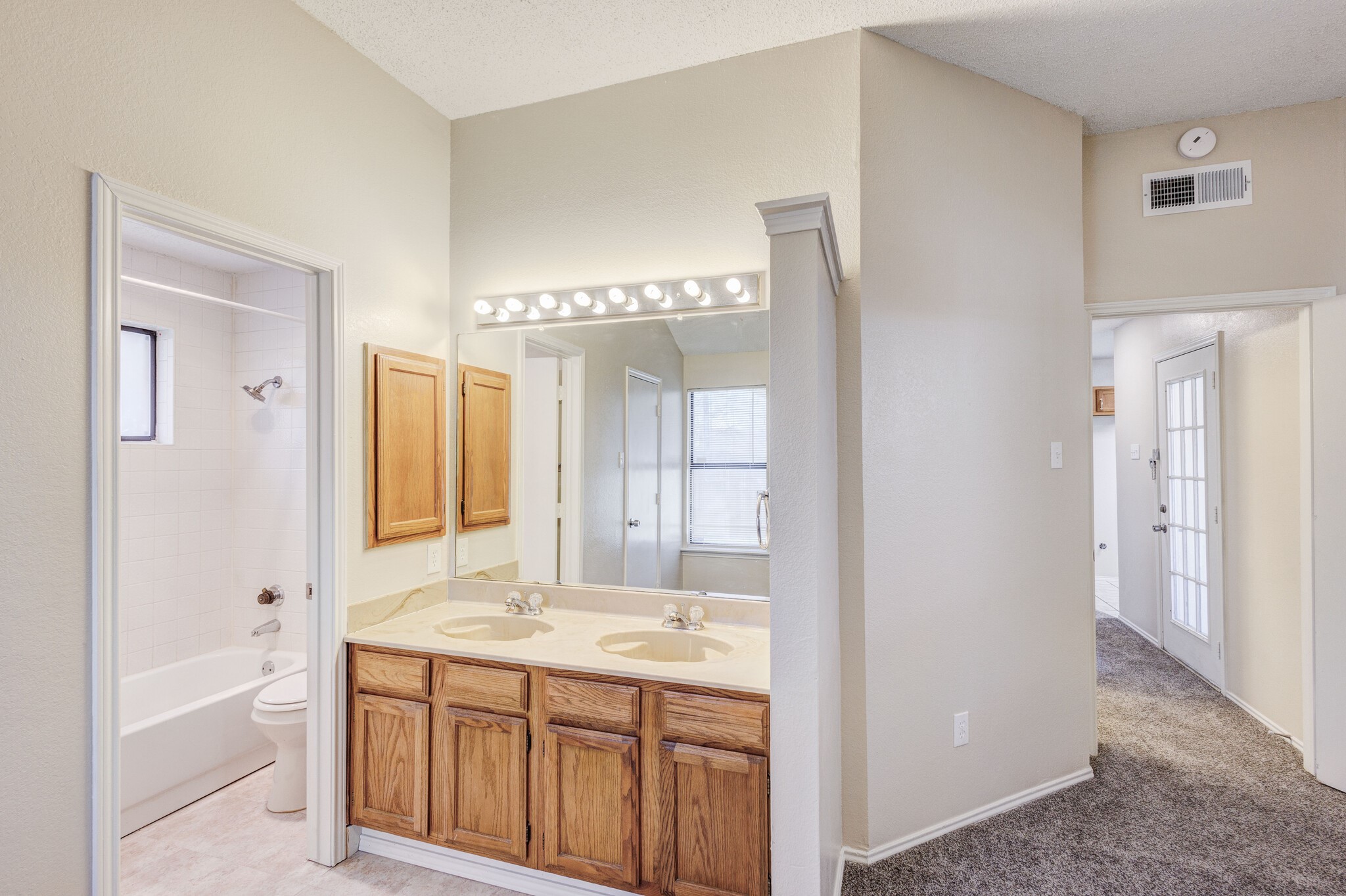1040 Old Barn Lane , Mesquite, TX, 75149 | 20878638 | Realty Texas LLC