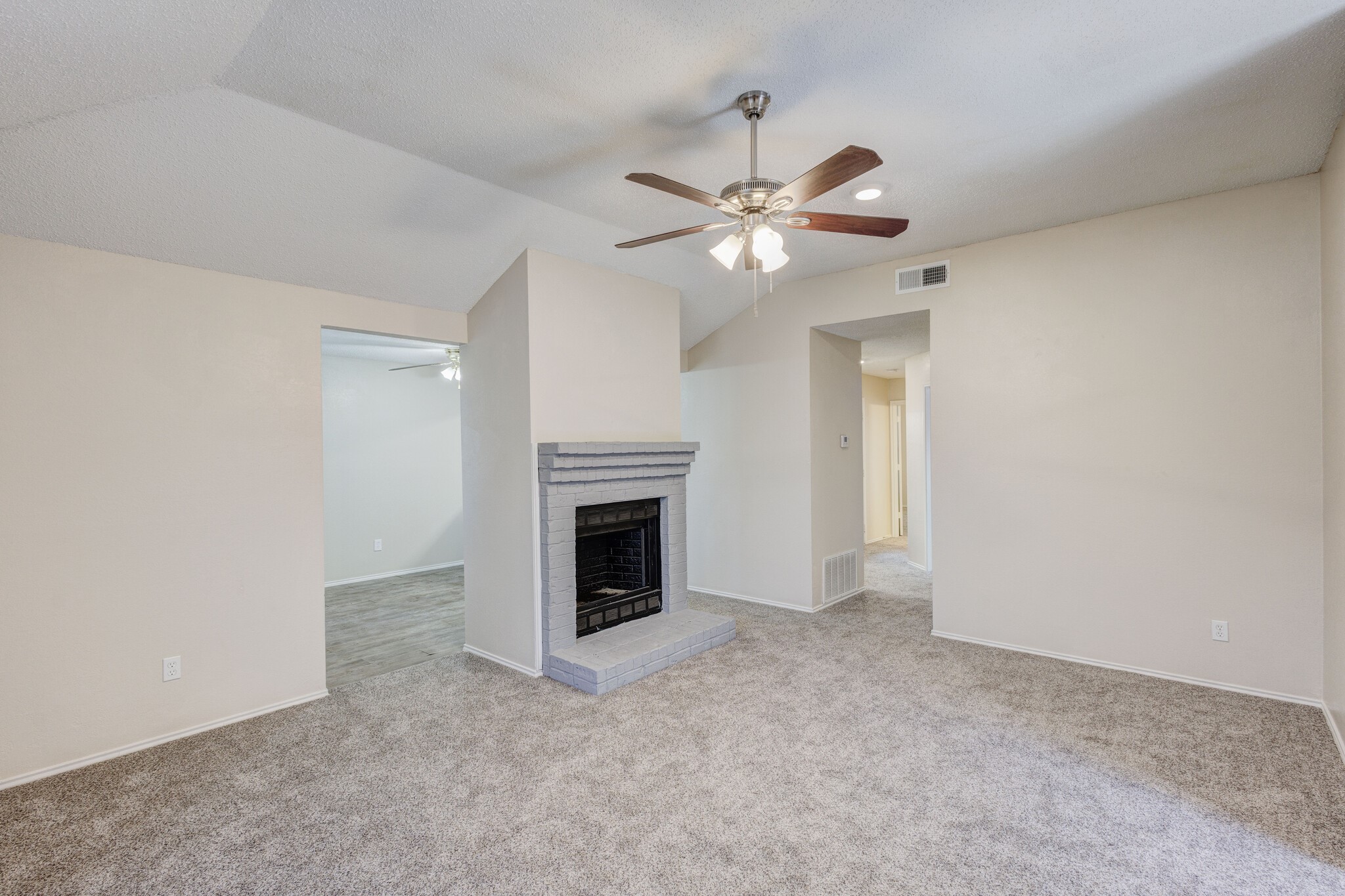1040 Old Barn Lane , Mesquite, TX, 75149 | 20878638 | Realty Texas LLC