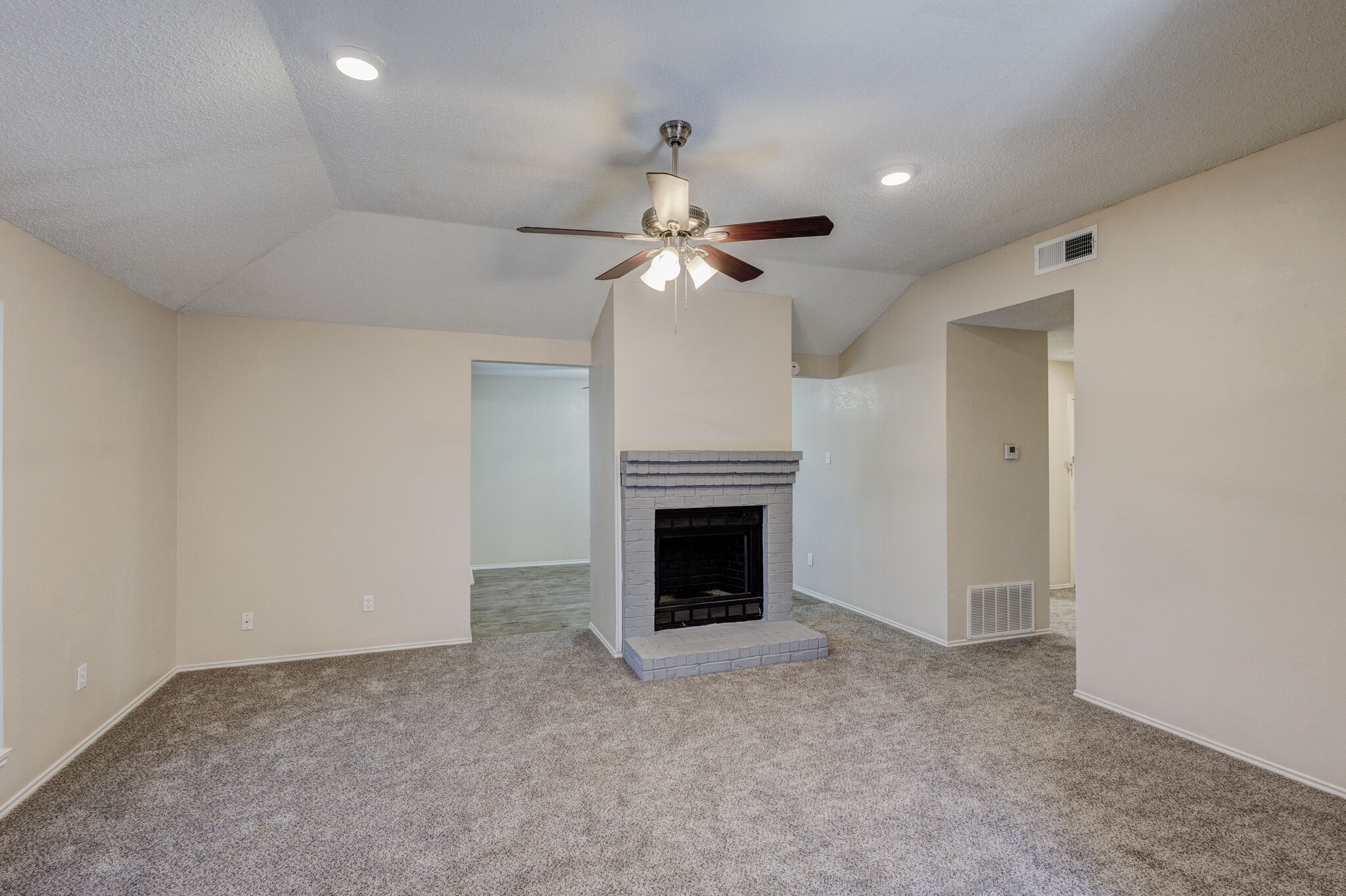 1040 Old Barn Lane , Mesquite, TX, 75149 | 20878638 | Realty Texas LLC