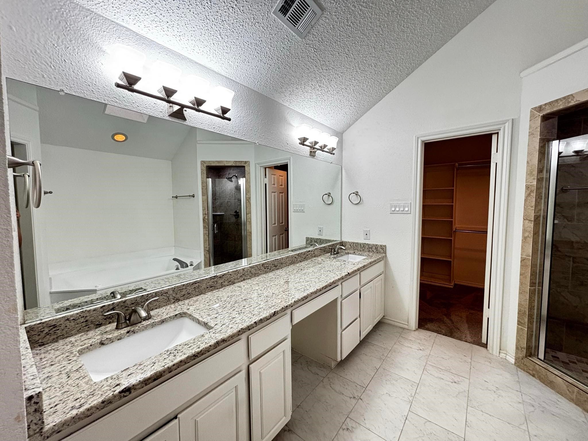 1205 Olde Towne Drive , Irving, TX, 75061 | 20879075 | Realty Texas LLC