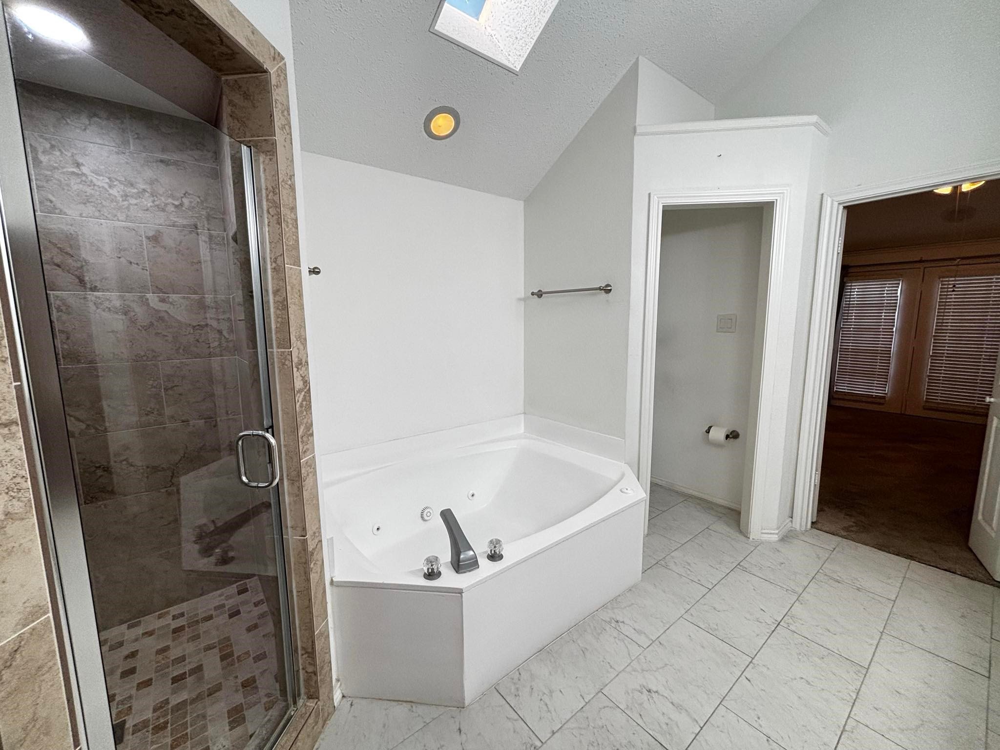 1205 Olde Towne Drive , Irving, TX, 75061 | 20879075 | Realty Texas LLC