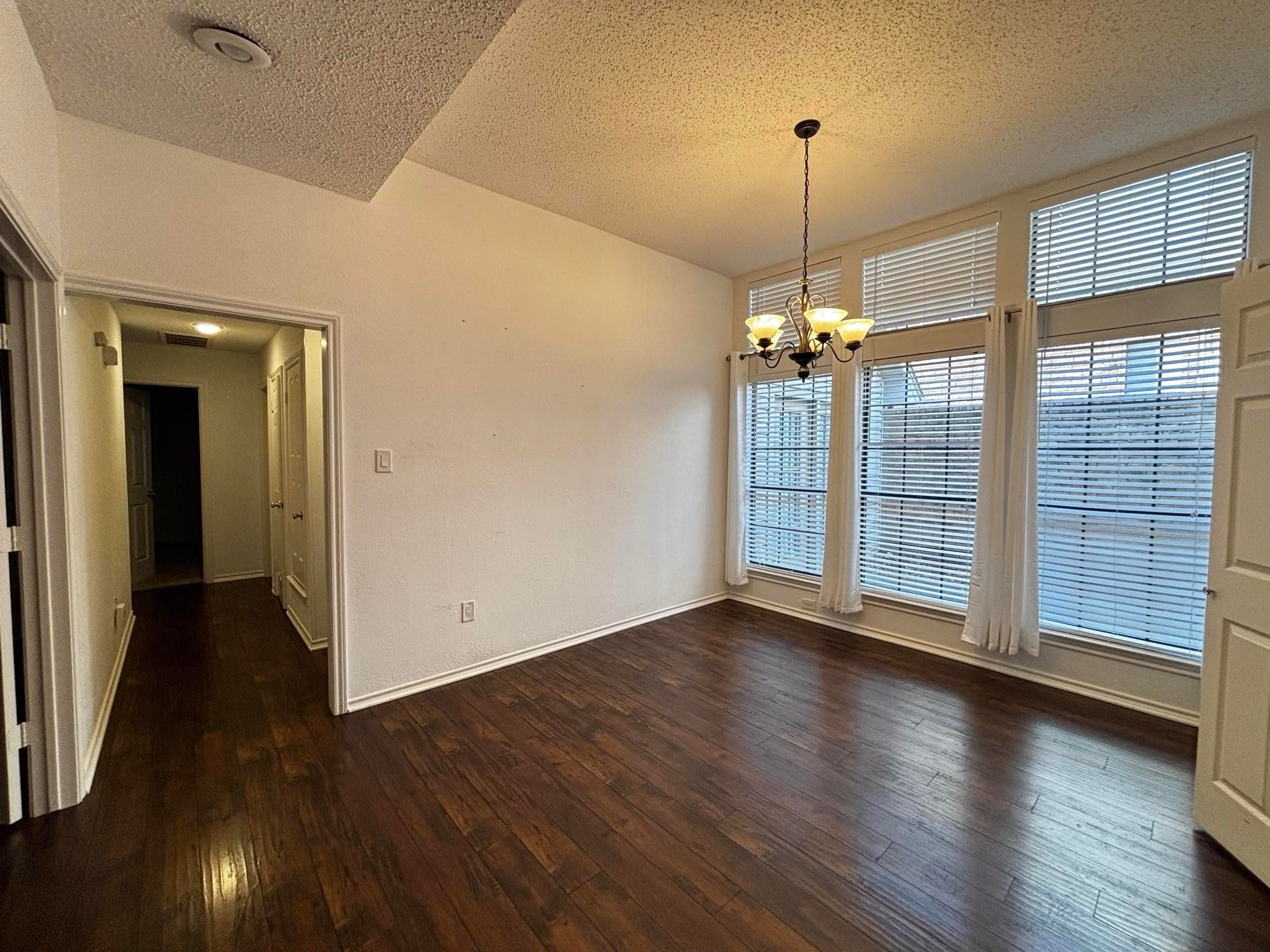 1205 Olde Towne Drive , Irving, TX, 75061 | 20879075 | Realty Texas LLC