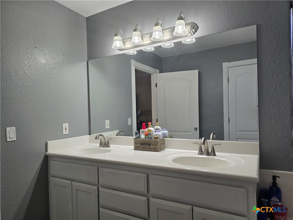 142 Jesse James Drive , Nolanville, TX, 76559 | 573979 | Realty Texas LLC