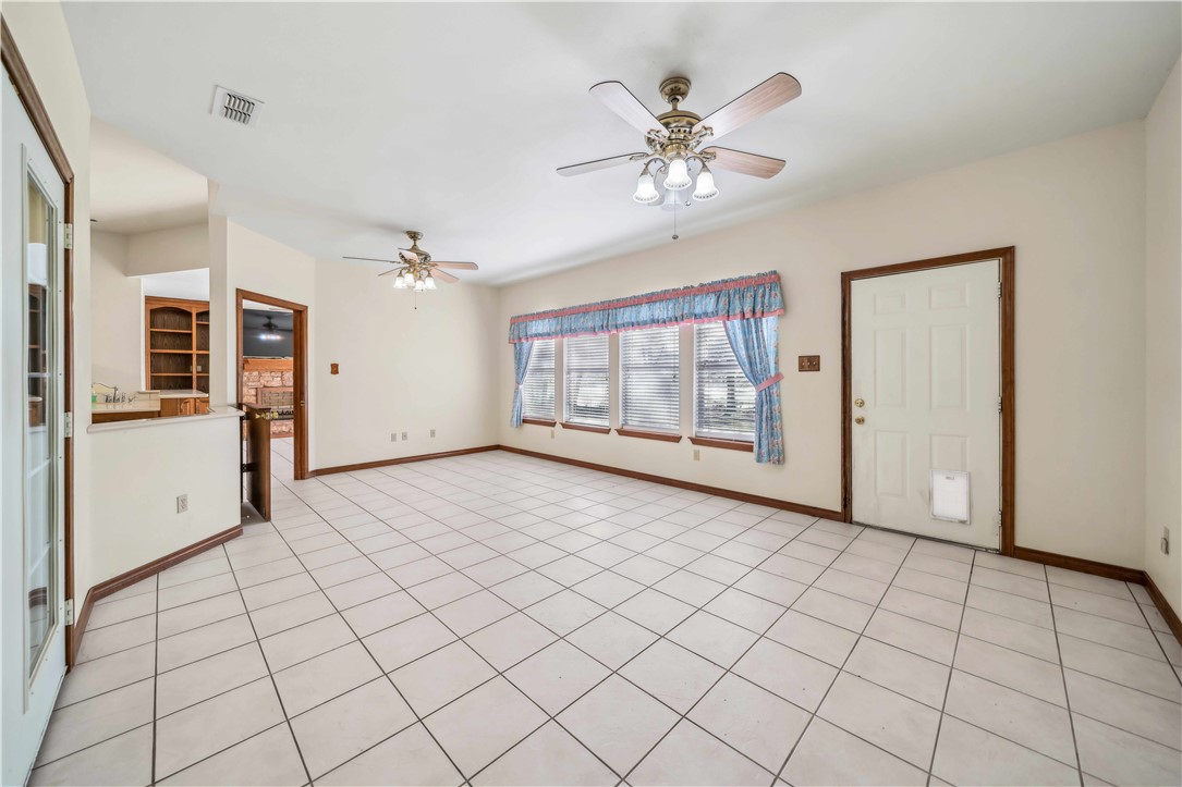 10188 E. Lakeshore , Tyler, TX, 75709 | 456446 | Realty Texas LLC