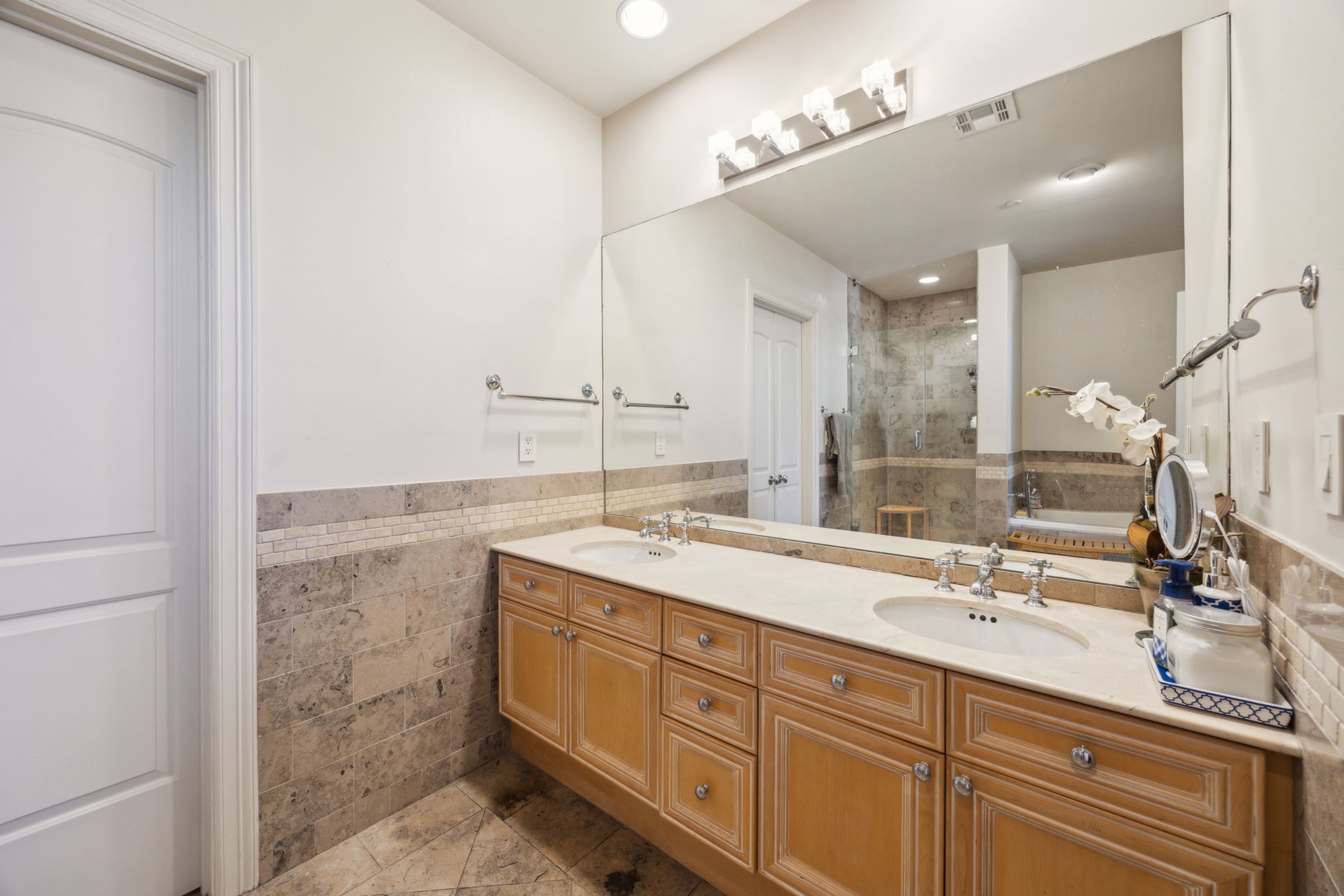 2828 Hood Street 1008 , Dallas, TX, 75219 | 20867932 | Realty Texas LLC