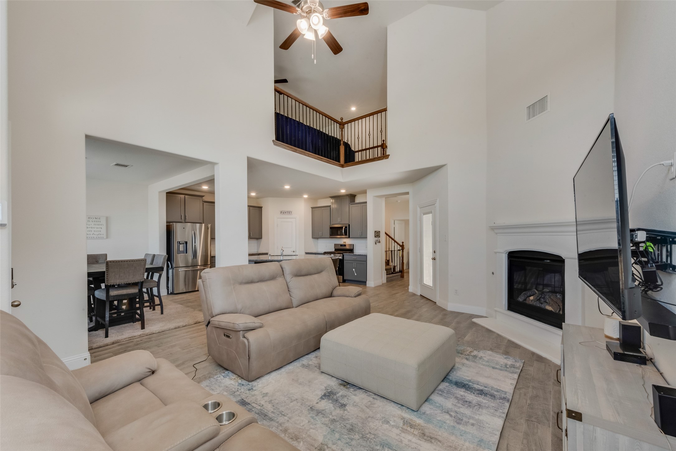 7424 Cottonwood Hollow Trail , Little Elm, TX, 76227 | 20879604 | Realty Texas LLC