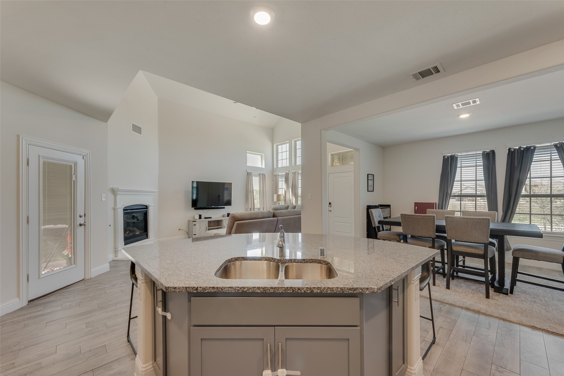7424 Cottonwood Hollow Trail , Little Elm, TX, 76227 | 20879604 | Realty Texas LLC