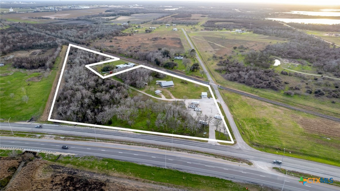 52 N Old Bloomington Road , Victoria, TX, 77905 | 574050 | Realty Texas LLC