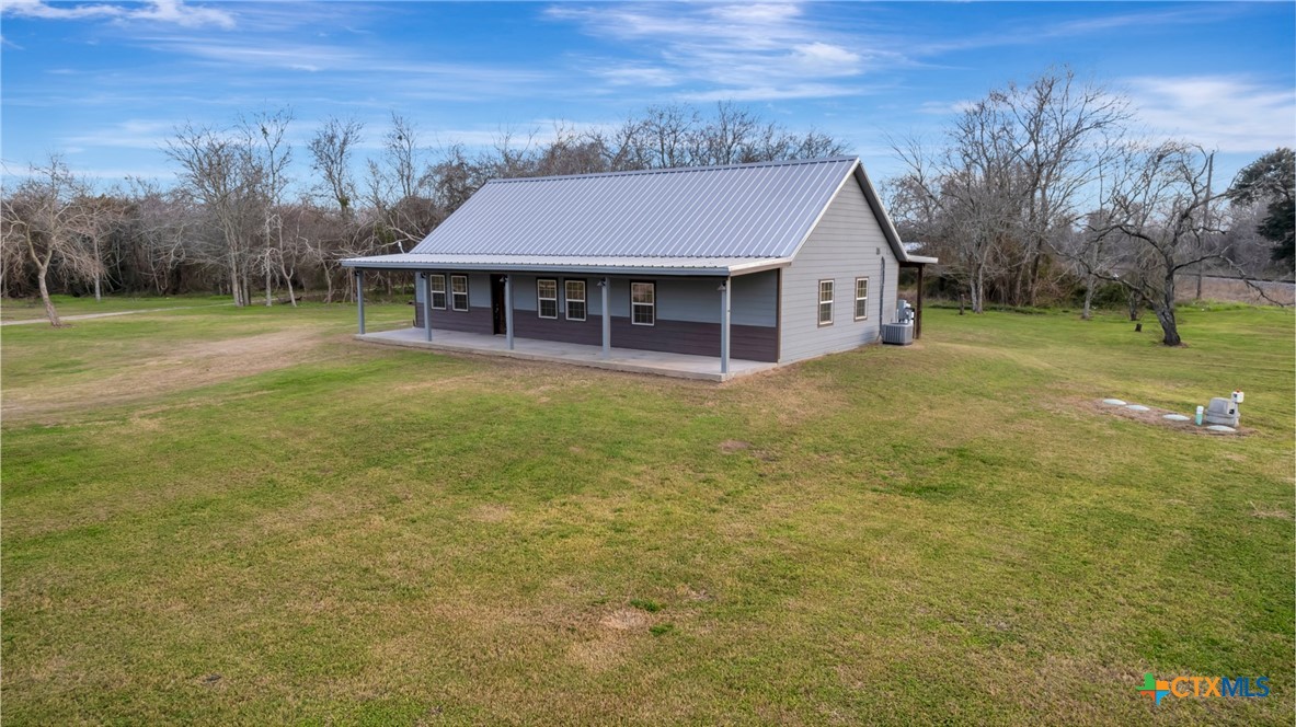 52 N Old Bloomington Road , Victoria, TX, 77905 | 574050 | Realty Texas LLC