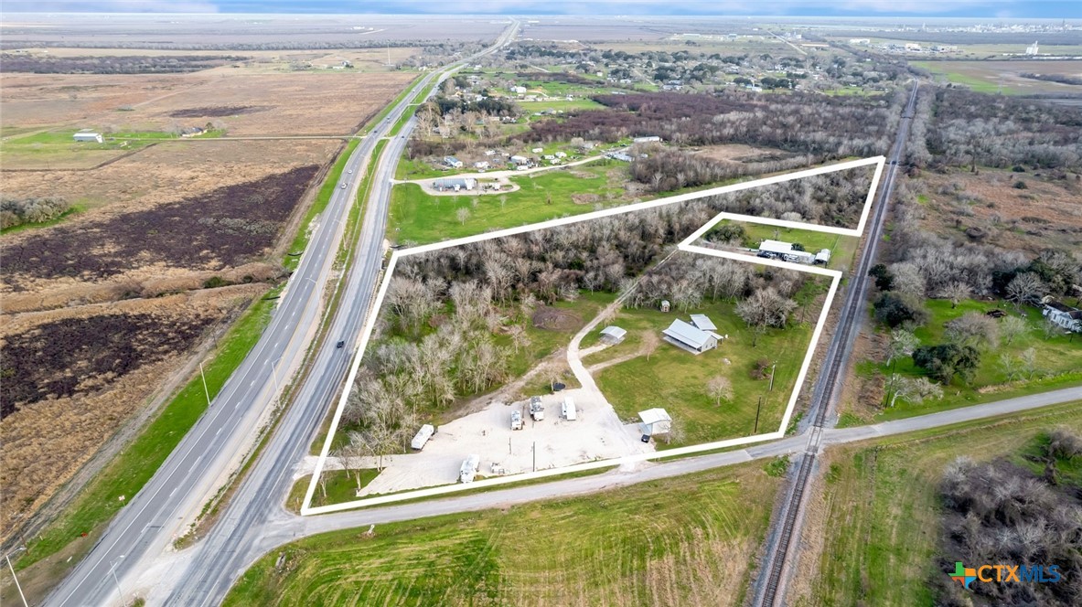 52 N Old Bloomington Road , Victoria, TX, 77905 | 574050 | Realty Texas LLC
