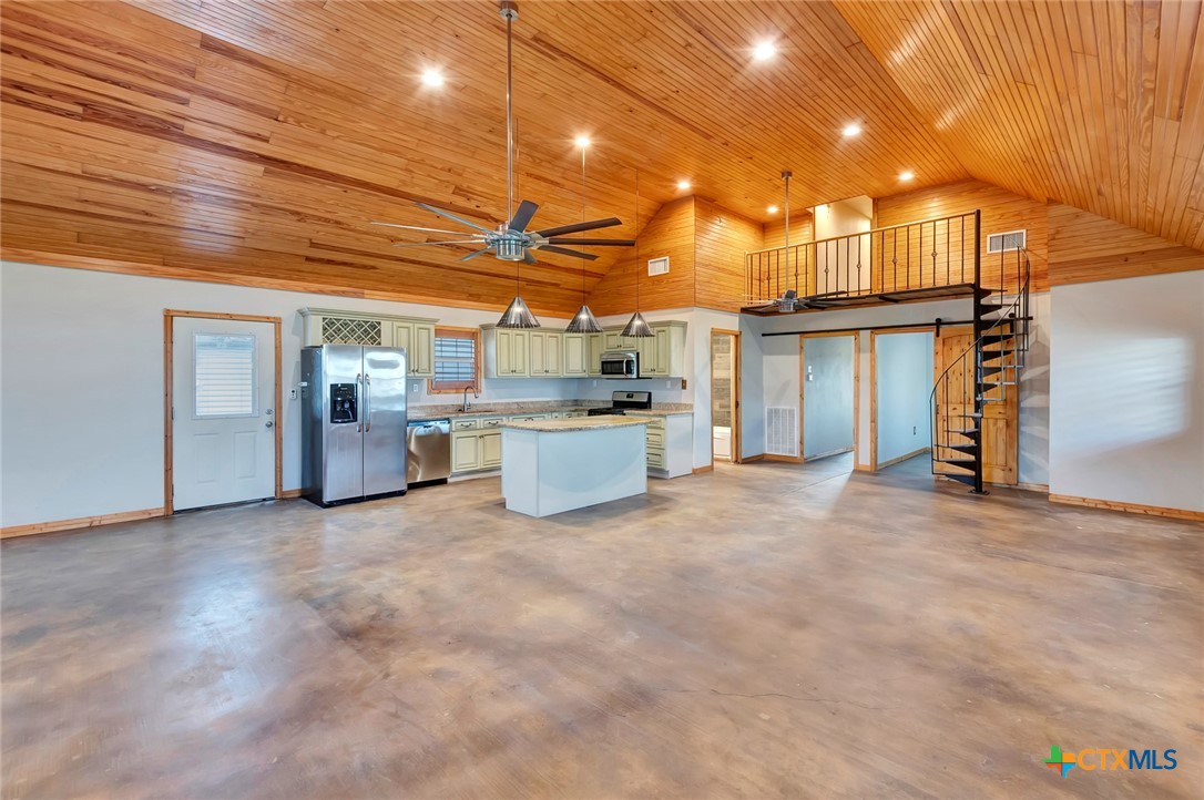 52 N Old Bloomington Road , Victoria, TX, 77905 | 574050 | Realty Texas LLC