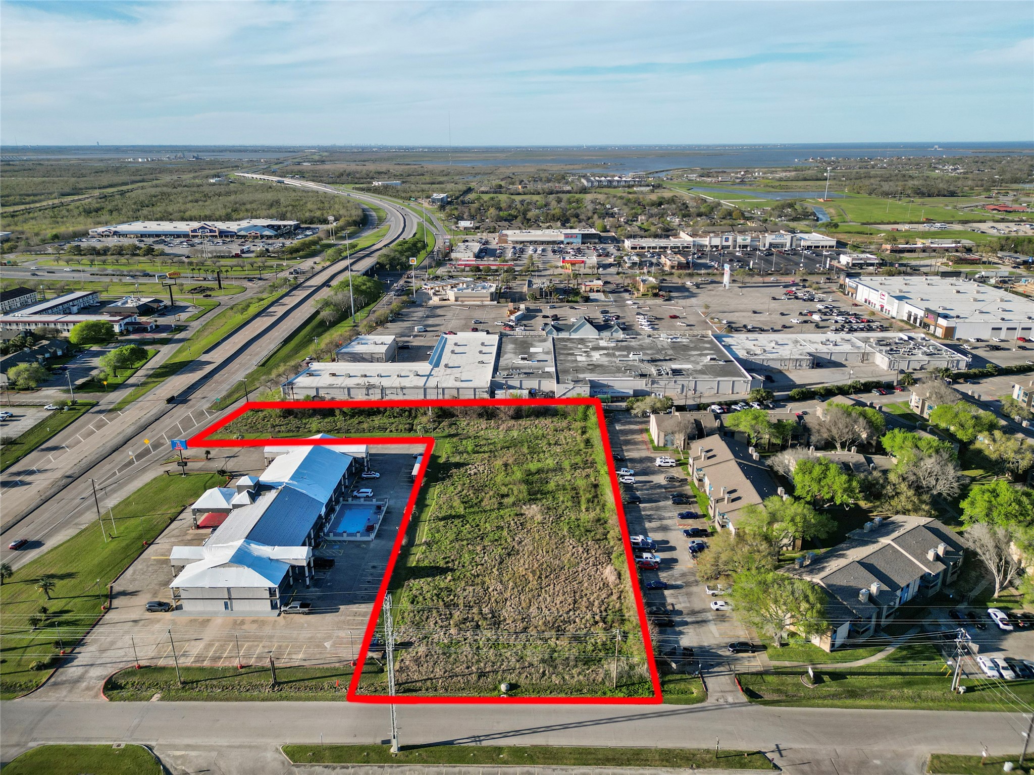 902 Highway 146 N, Texas City, TX, 77590 | 11110303 | Realty Texas LLC