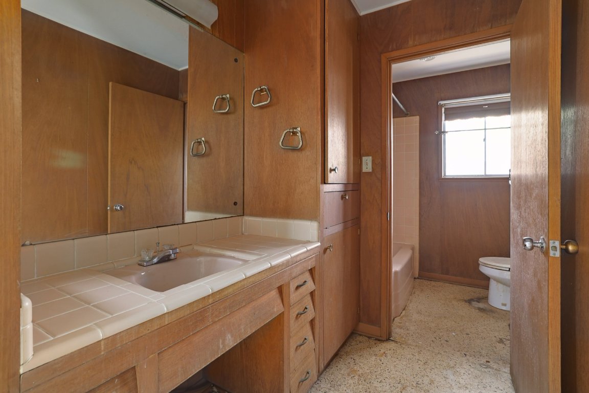 2005 Dexter Street , Austin, TX, 78704 | 6875515 | Realty Texas LLC