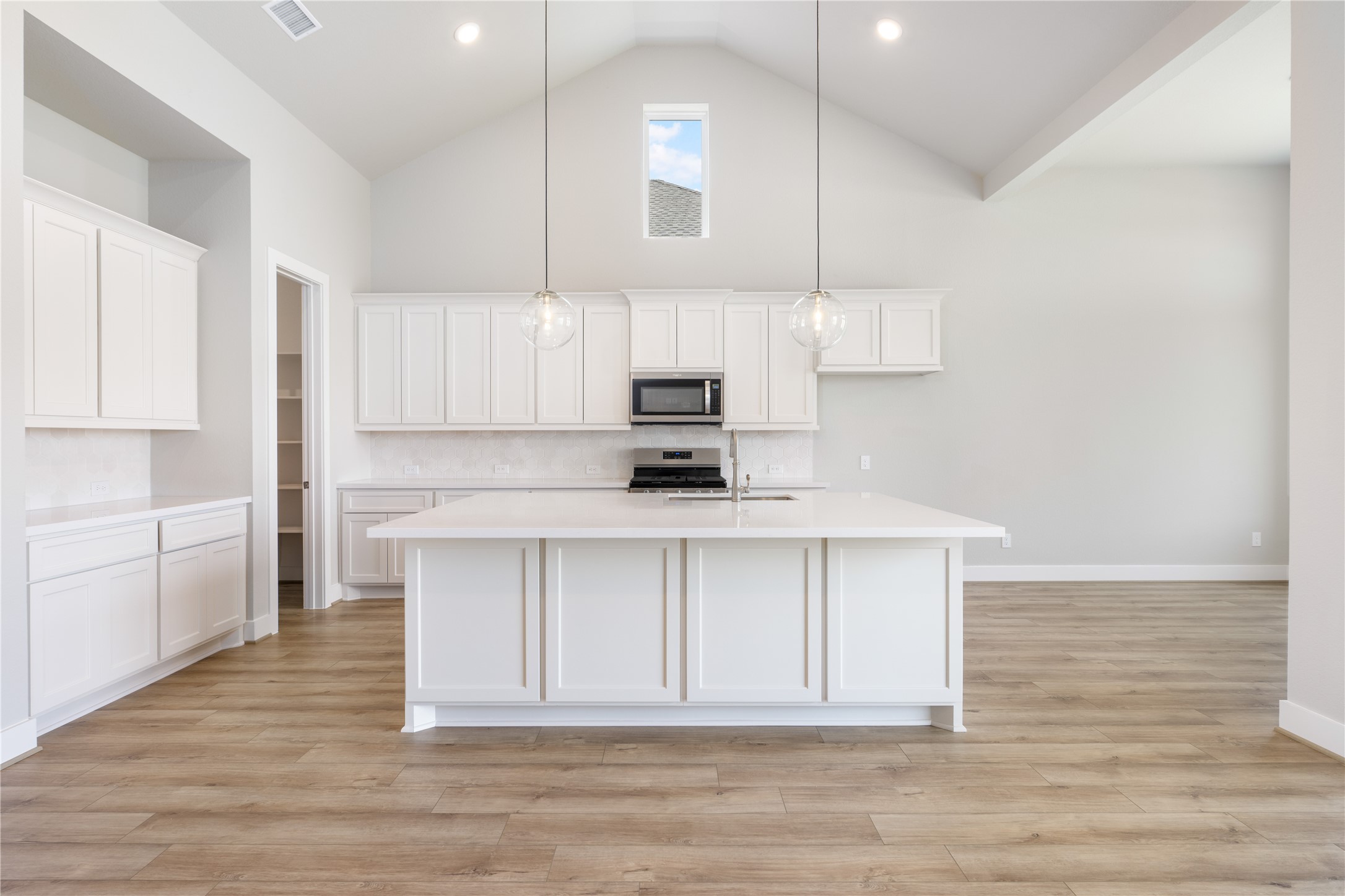 10230 Bison Drive , Iowa Colony, TX, 77578 | 6250648 | Realty Texas LLC