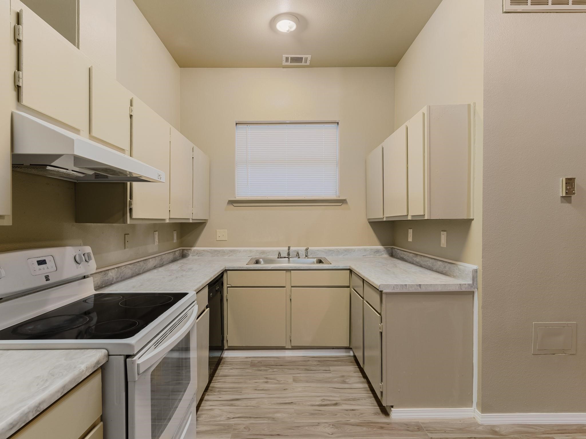 4717 Bryan Street , Dallas, TX, 75204 | 20880627 | Realty Texas LLC